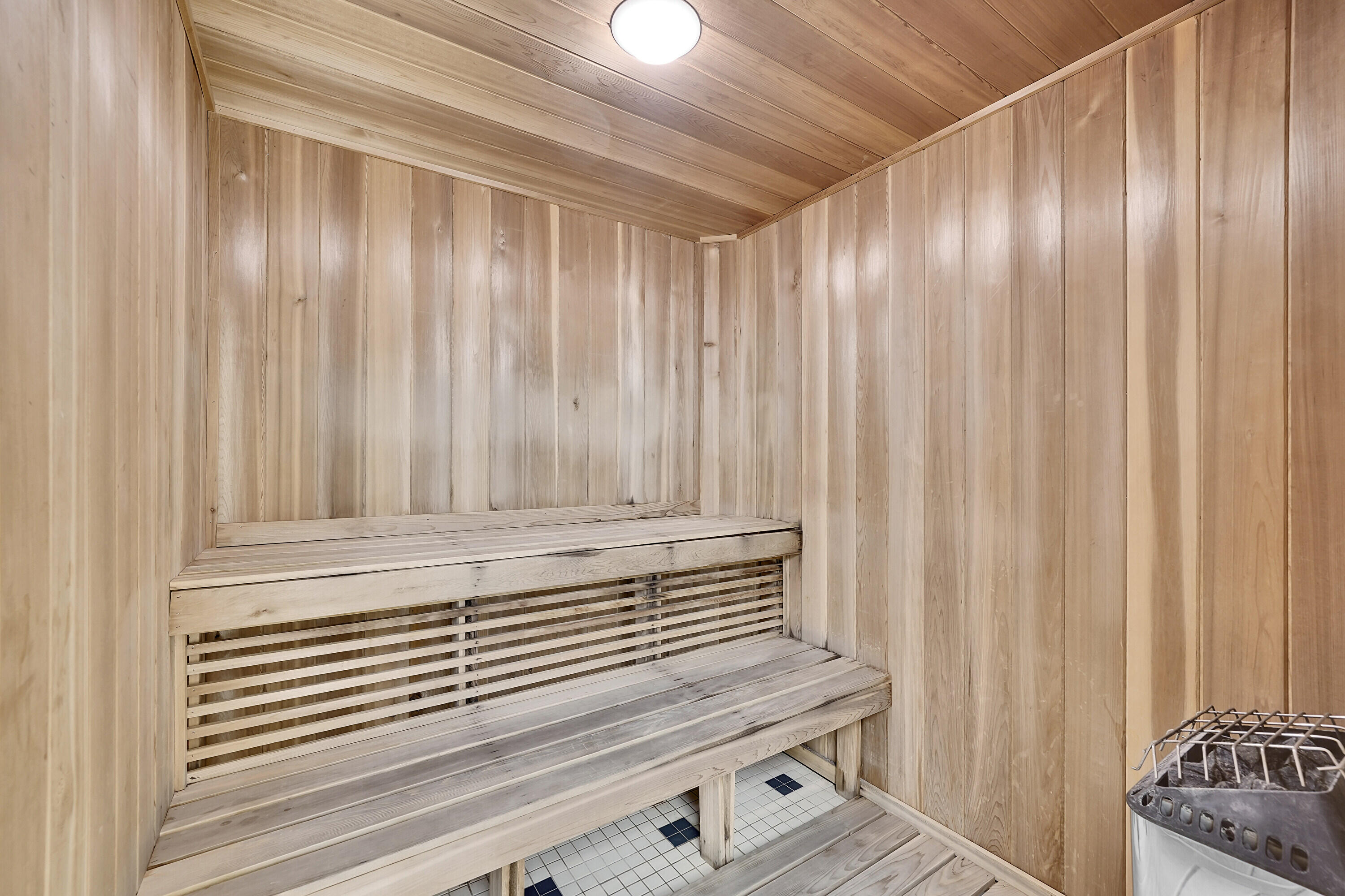 RENAISSANCE ON THE OCEAN - Residential