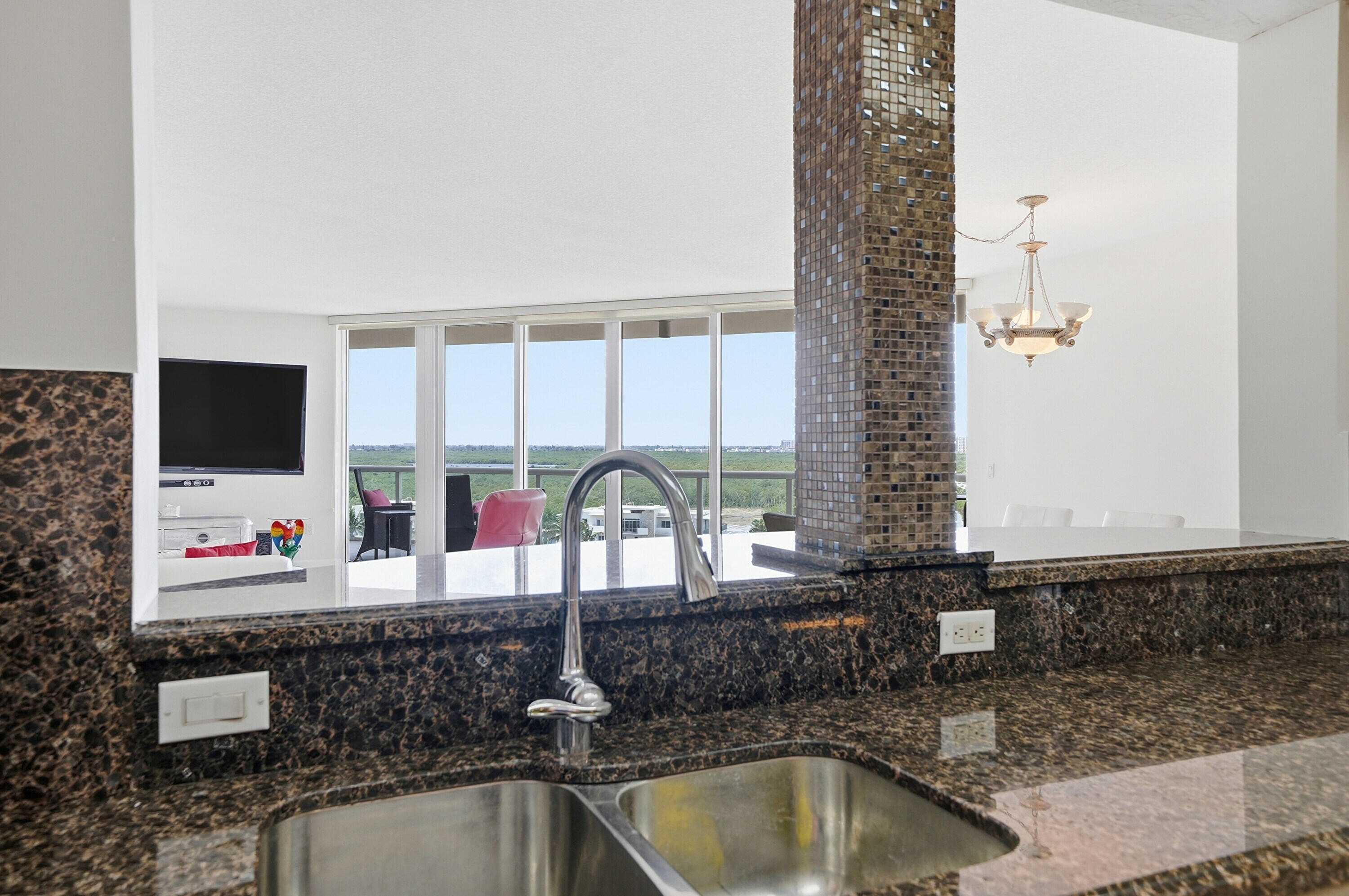 RENAISSANCE ON THE OCEAN - Residential