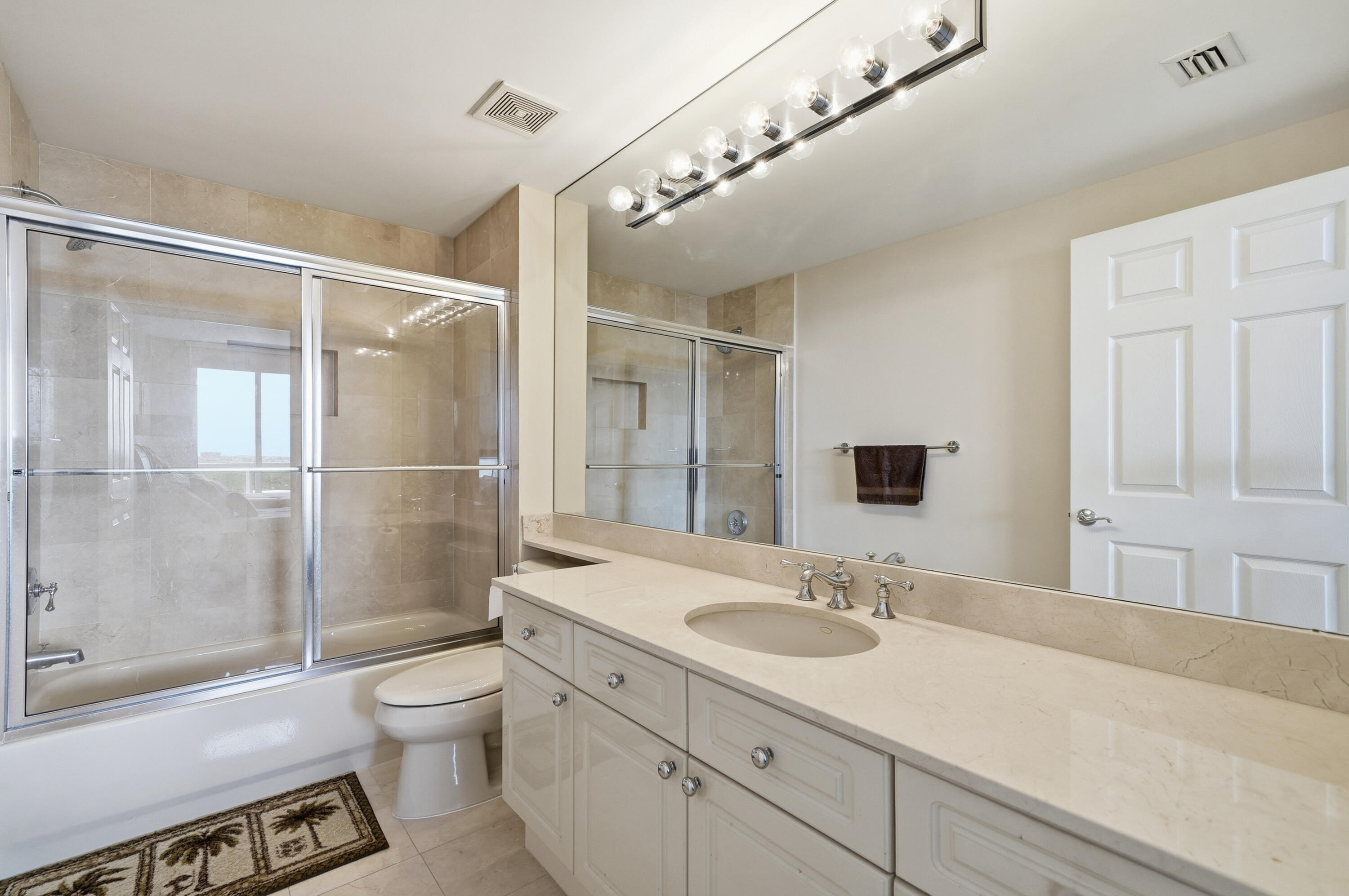 RENAISSANCE ON THE OCEAN - Residential