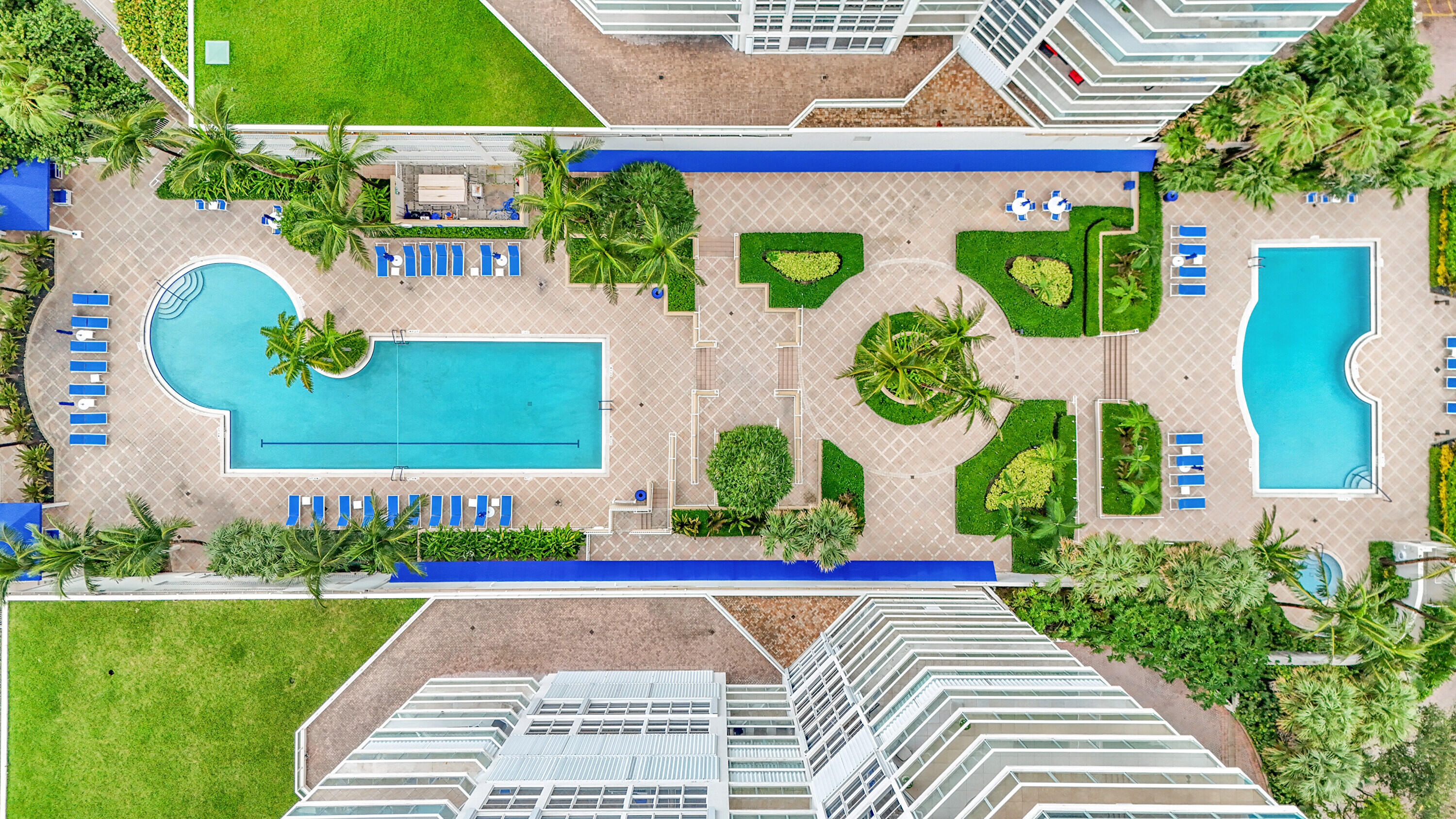 RENAISSANCE ON THE OCEAN - Residential