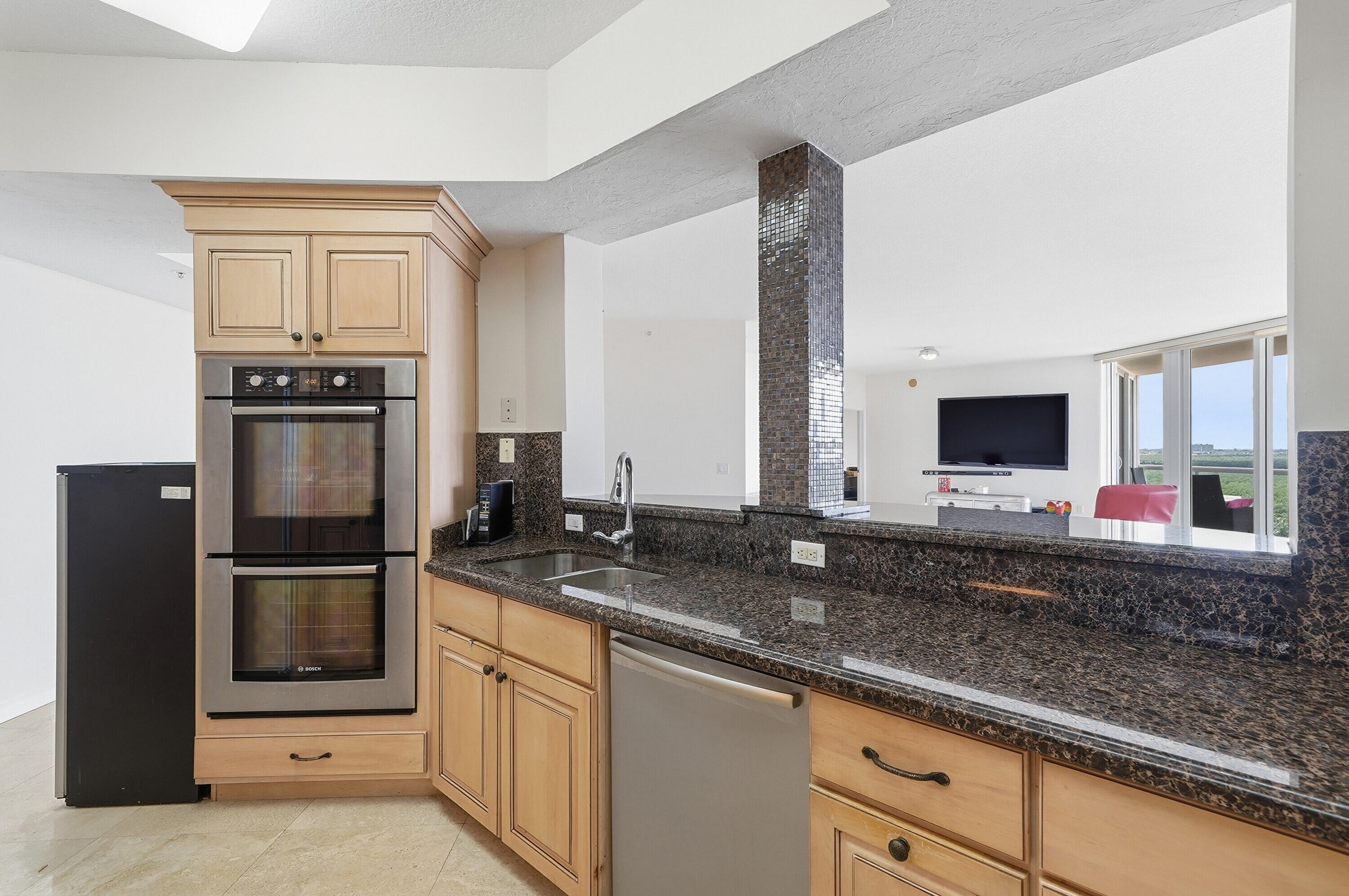 RENAISSANCE ON THE OCEAN - Residential