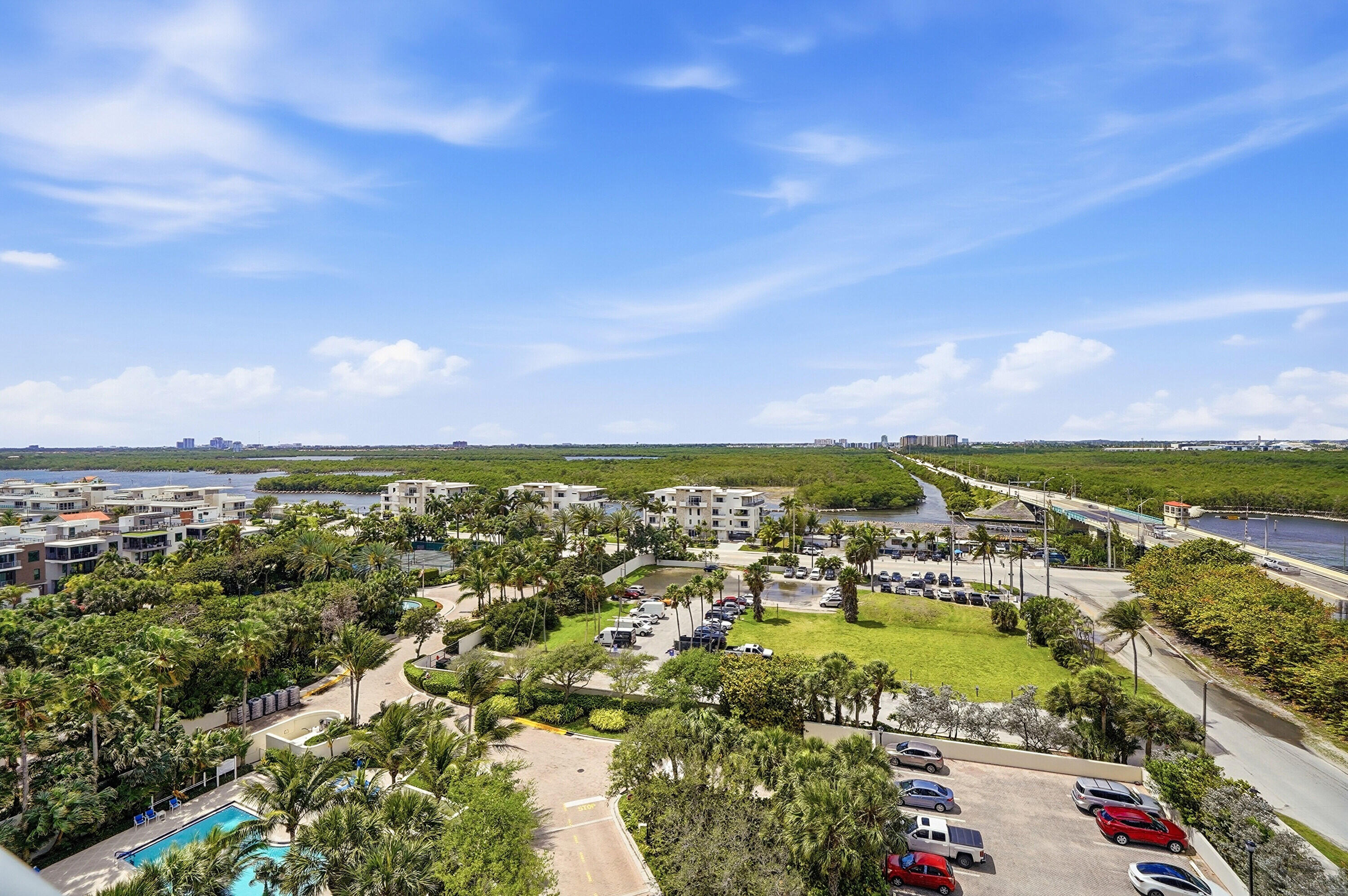 RENAISSANCE ON THE OCEAN - Residential