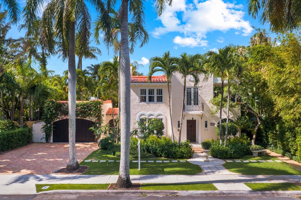 Photo of 429 30th Street, West Palm Beach, FL 33407 (MLS # B26021085)