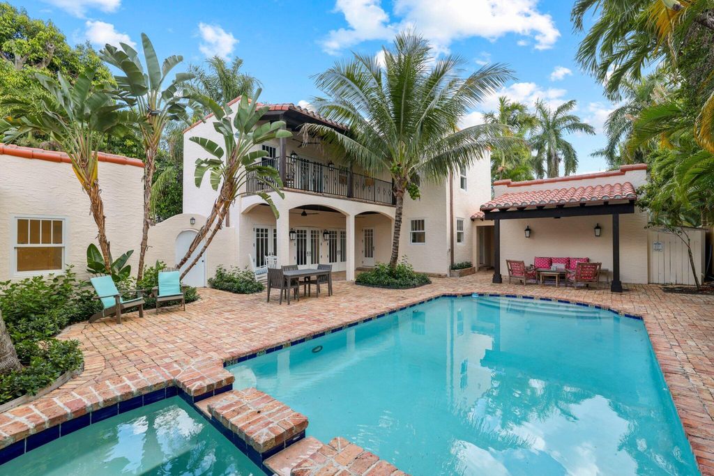 Photo of 429 30th Street, West Palm Beach, FL 33407 (MLS # B26021085)