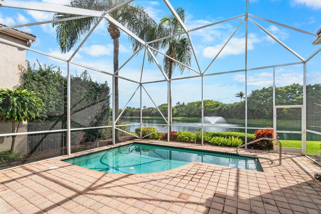 Photo of 103 Sunset Cove Lane, Palm Beach Gardens, FL 33418 (MLS # R11167708)