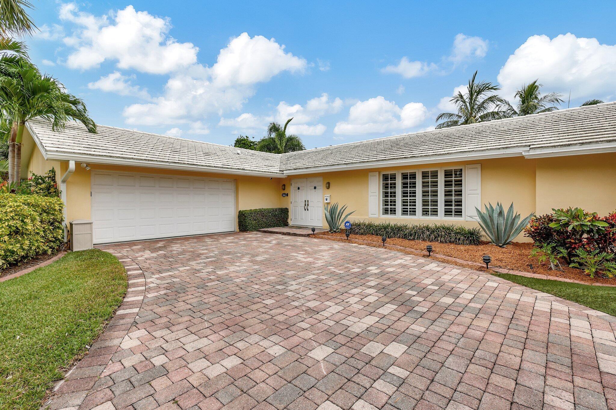 NORTH PALM BEACH VILLAGE - Residential