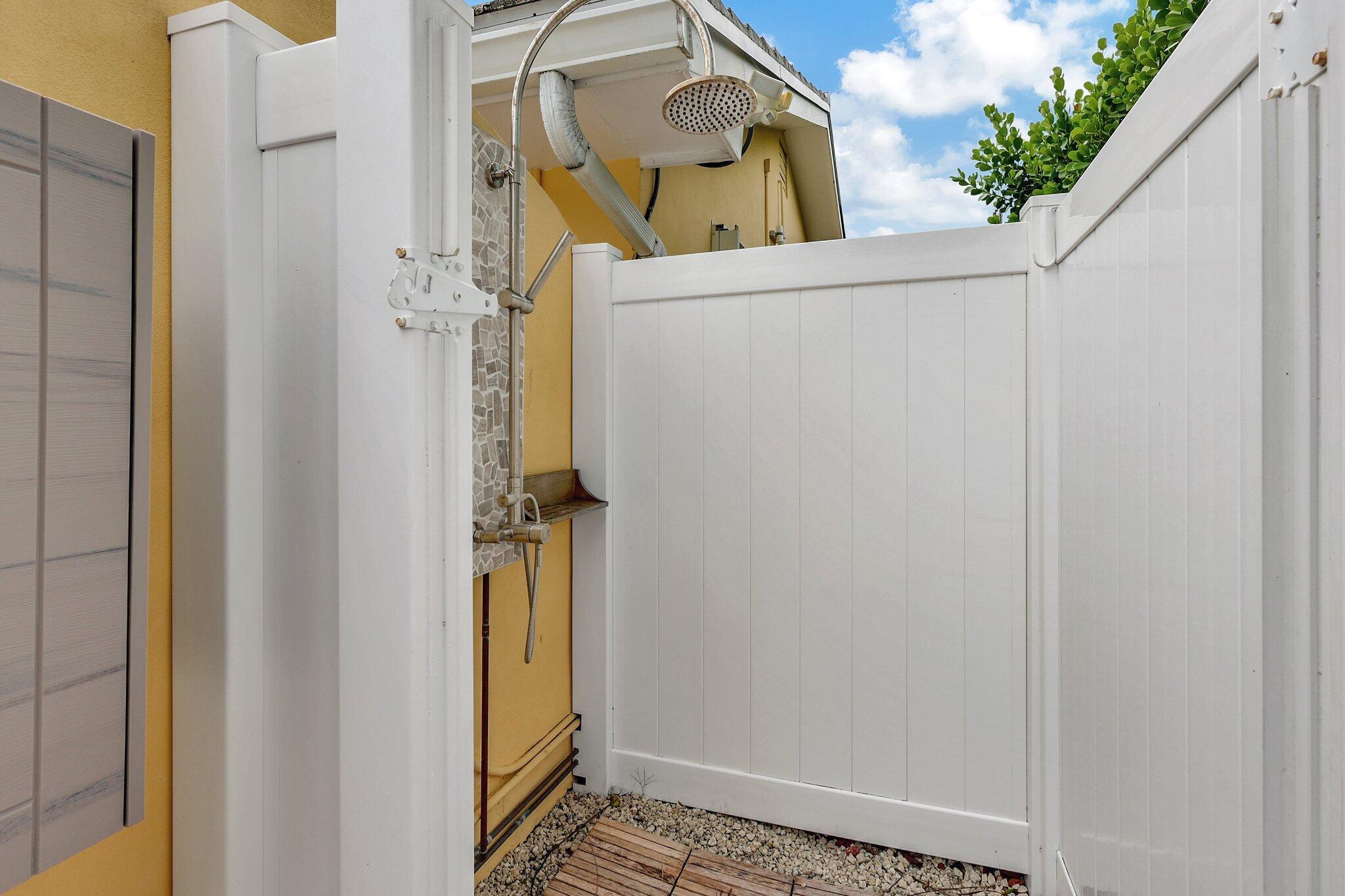 NORTH PALM BEACH VILLAGE - Residential