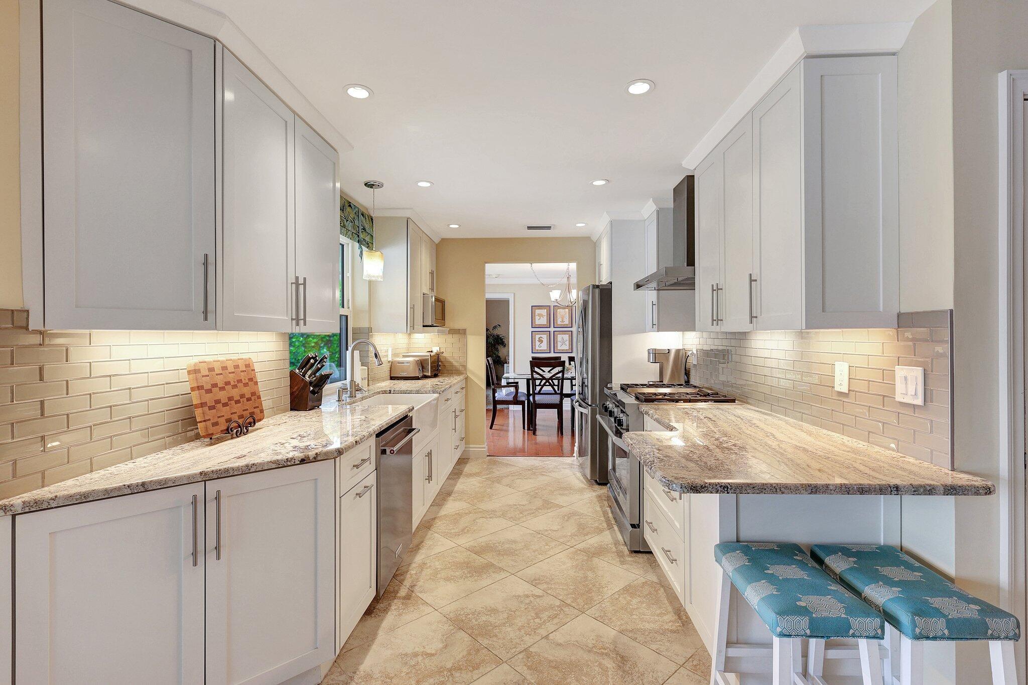 NORTH PALM BEACH VILLAGE - Residential