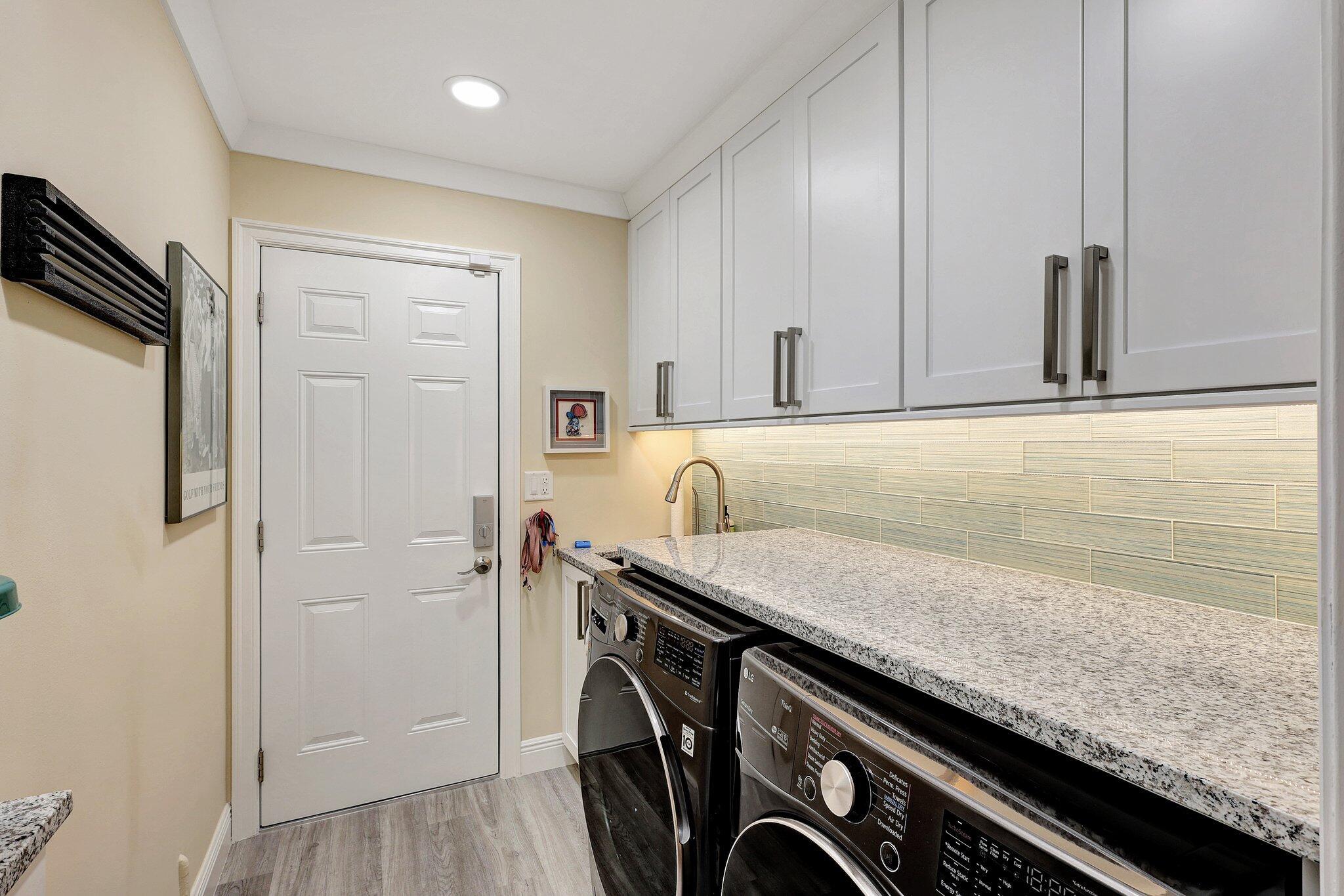 NORTH PALM BEACH VILLAGE - Residential