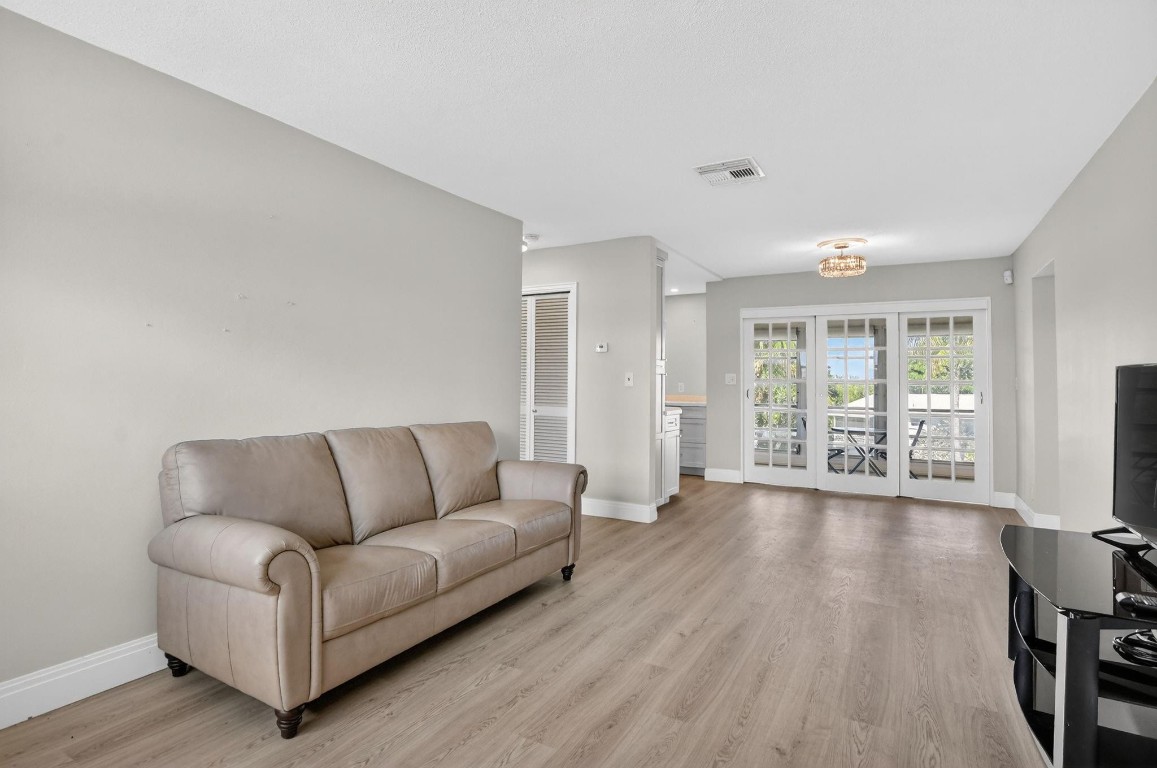 941 Crystal Lake Drive 311