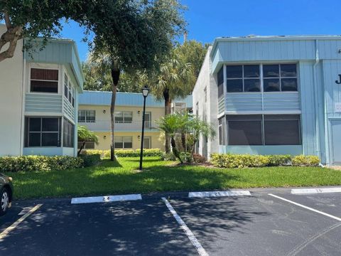 470 Normandy J Delray Beach FL 33484