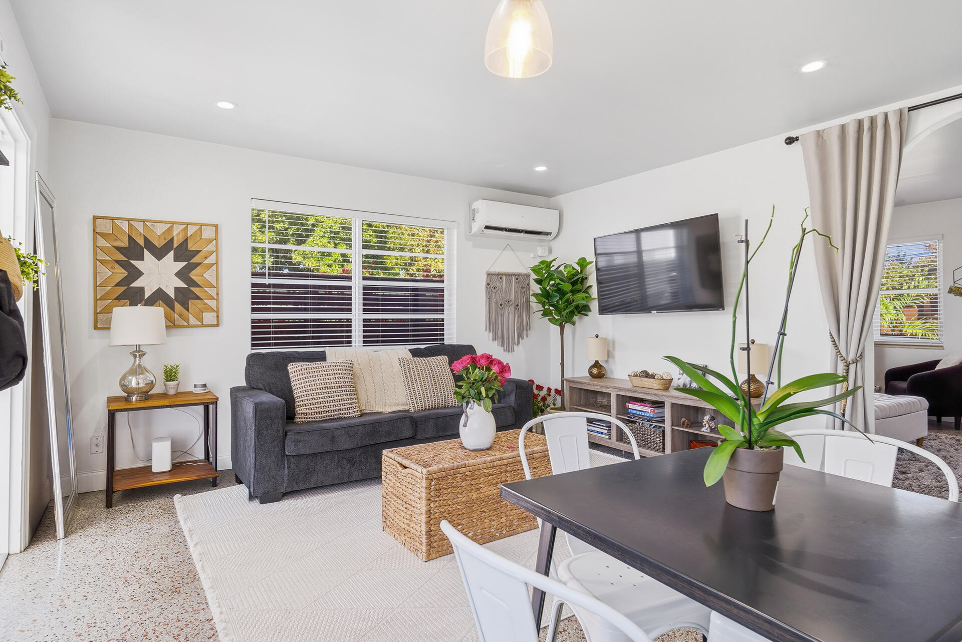 LAKE WORTH TOWN OF - Residential Income