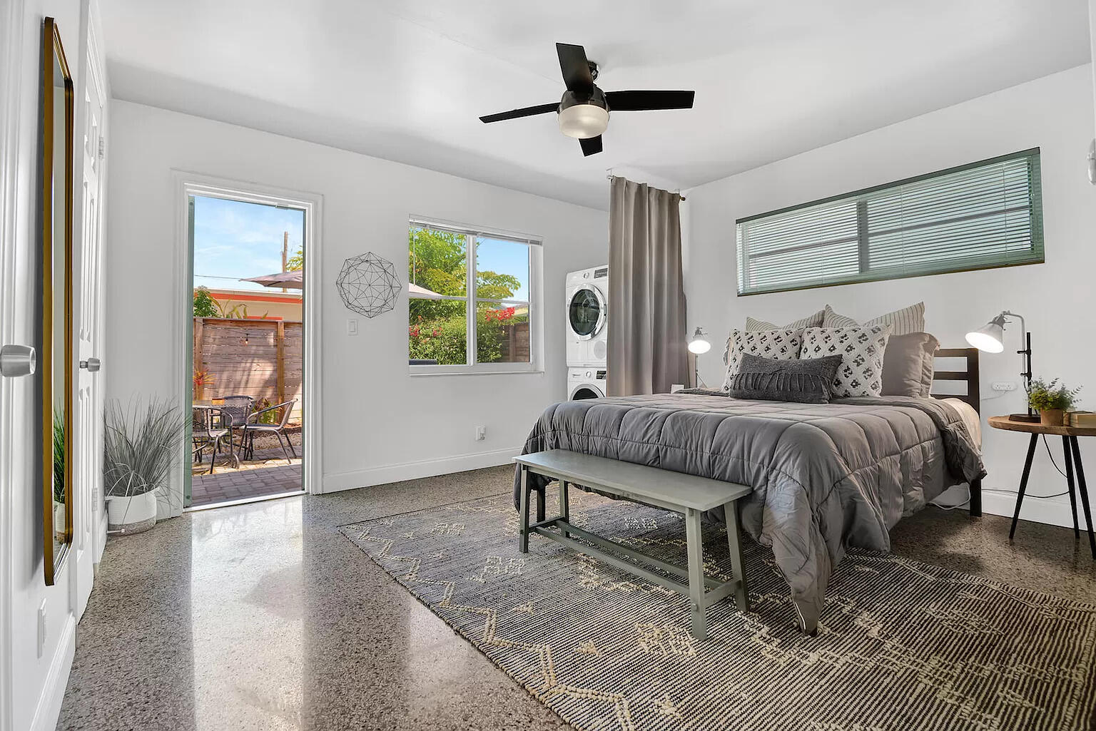 LAKE WORTH TOWN OF - Residential Income