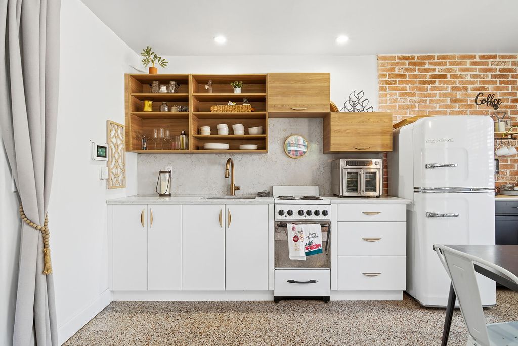 Photo of 430 N K Street, Lake Worth Beach, FL 33460 (MLS # B26000768)