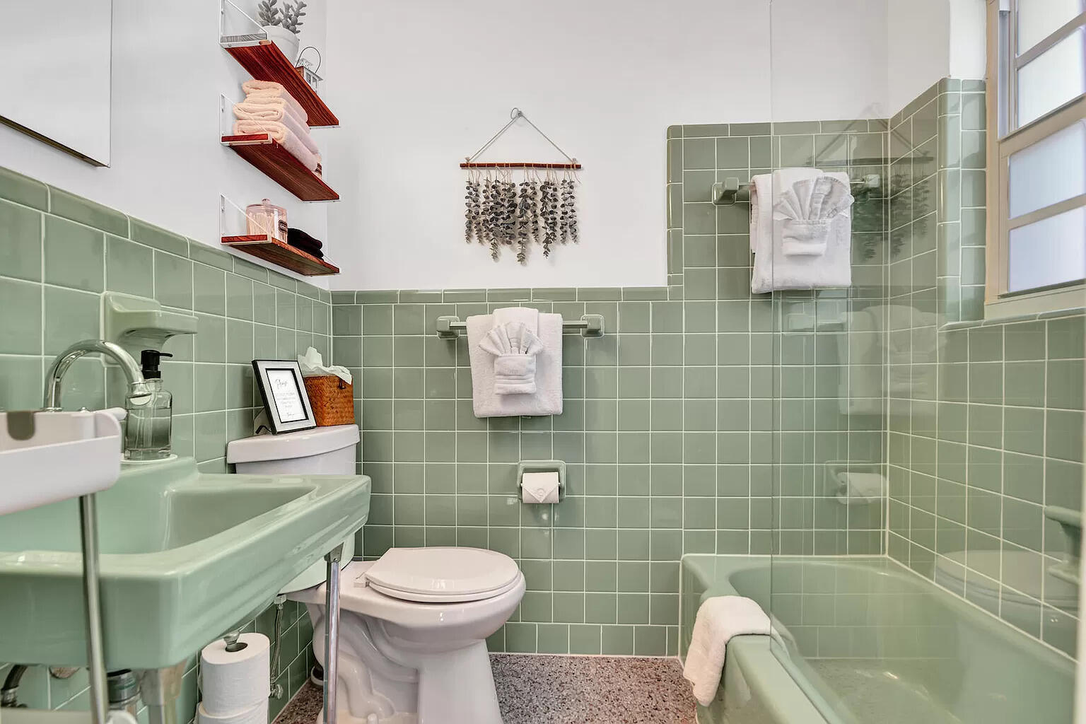 LAKE WORTH TOWN OF - Residential Income