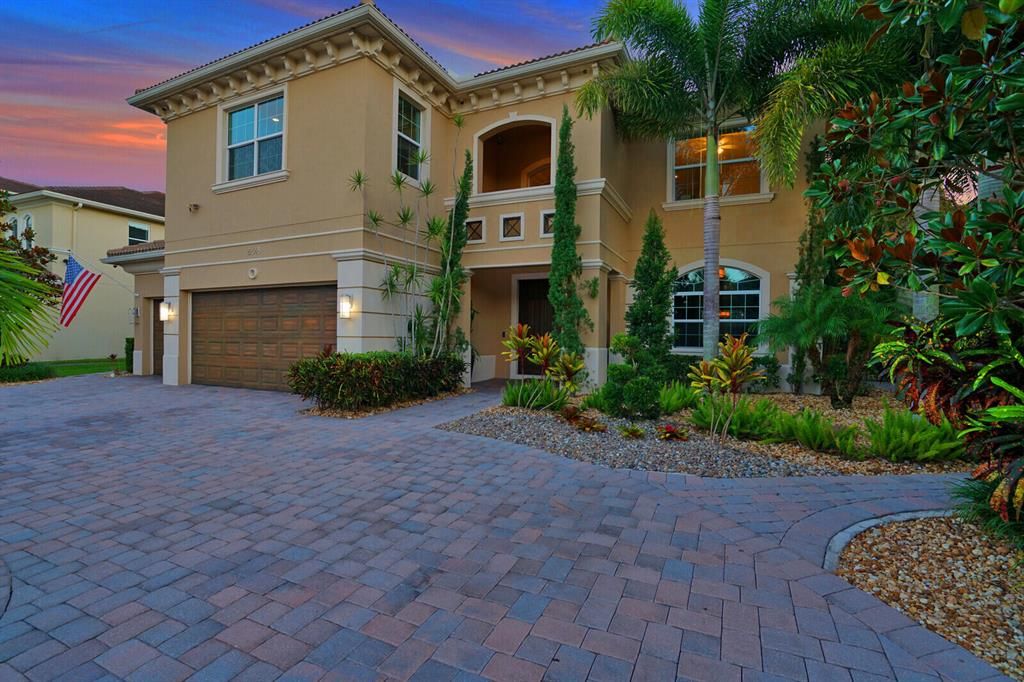 Photo of 8648 Wellington View Drive, West Palm Beach, FL 33411 (MLS # R10735780)