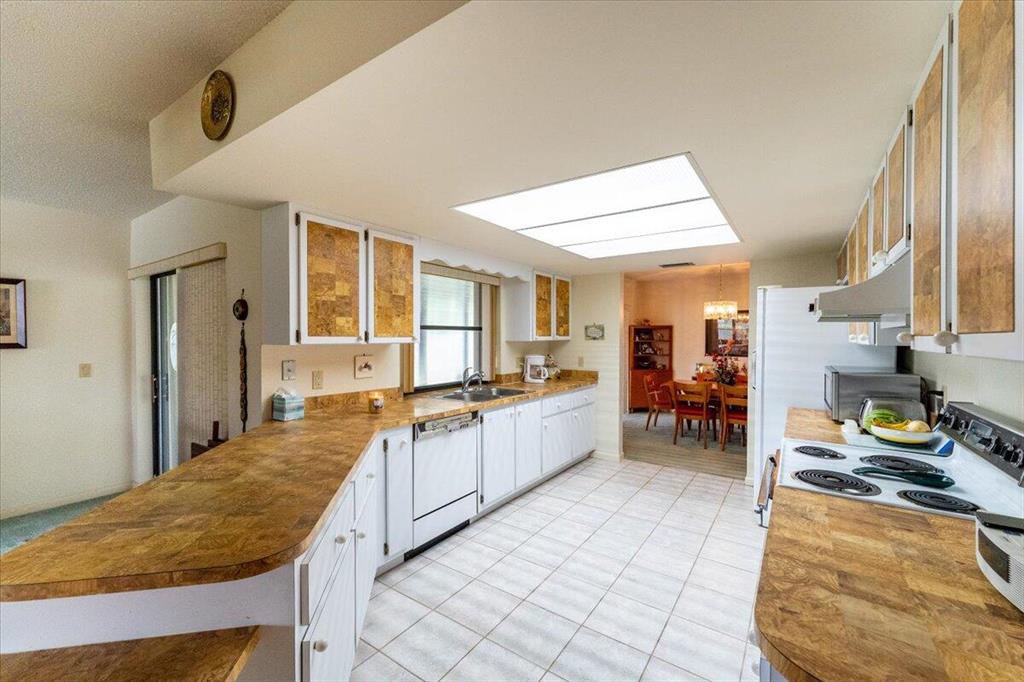 HIDDEN RIVER ESTATES - Residential