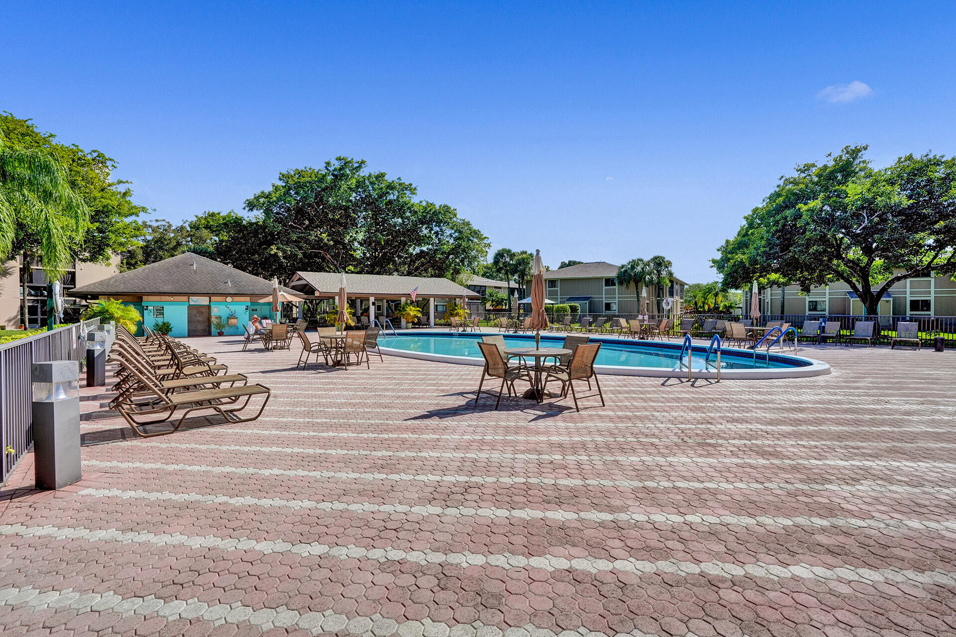 ASHMONT CONDOMINIUM E - Residential