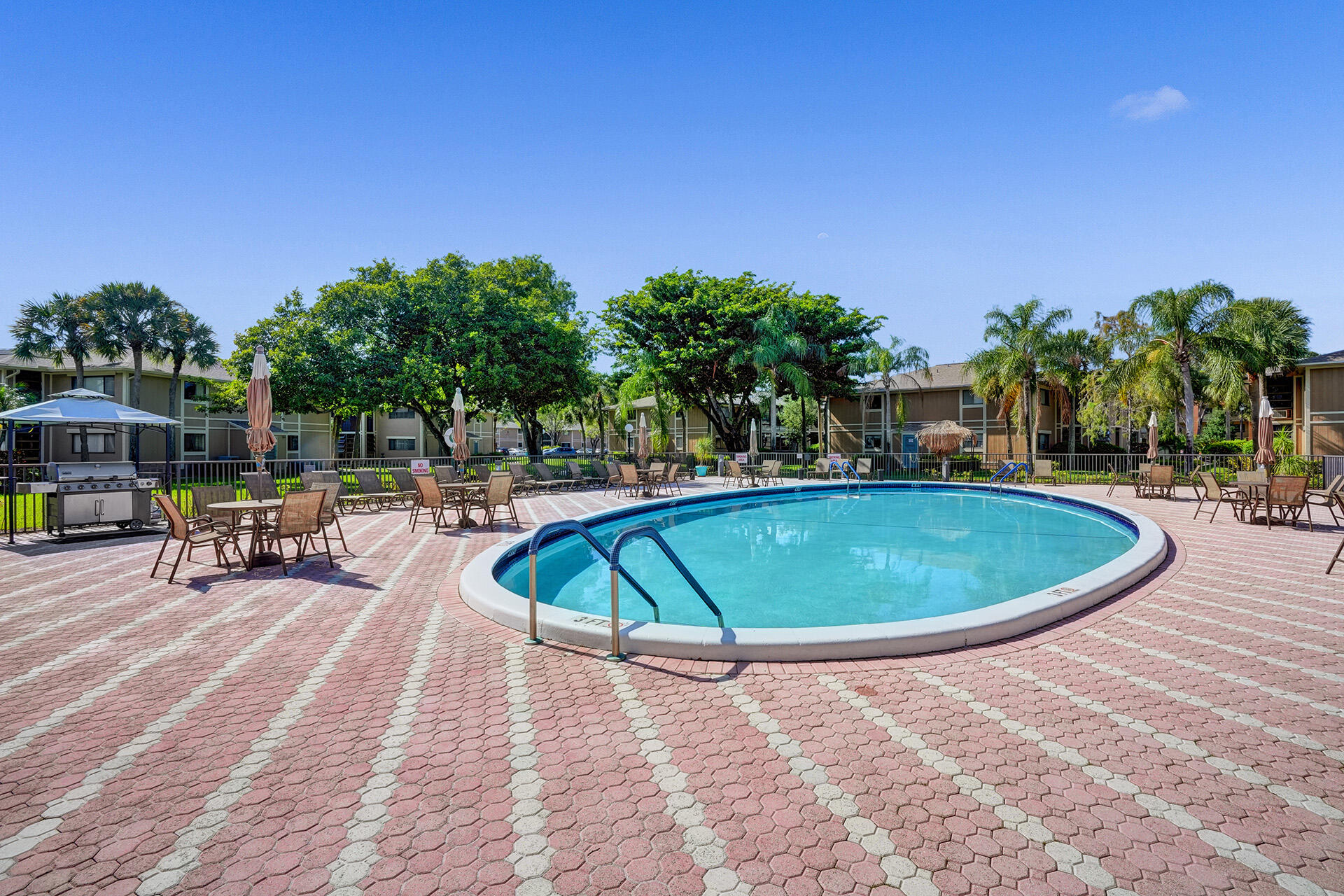 ASHMONT CONDOMINIUM E - Residential