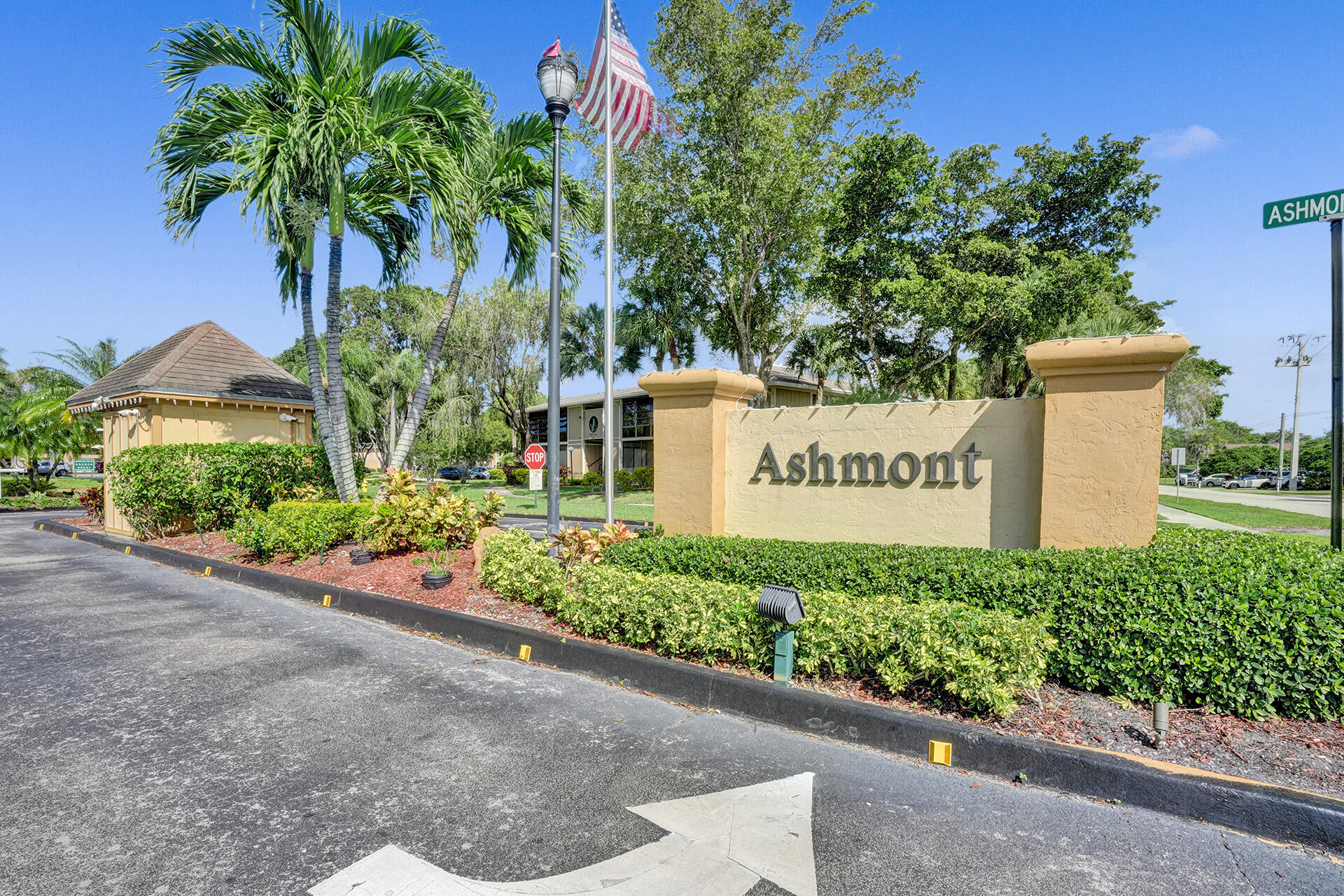ASHMONT CONDOMINIUM E - Residential
