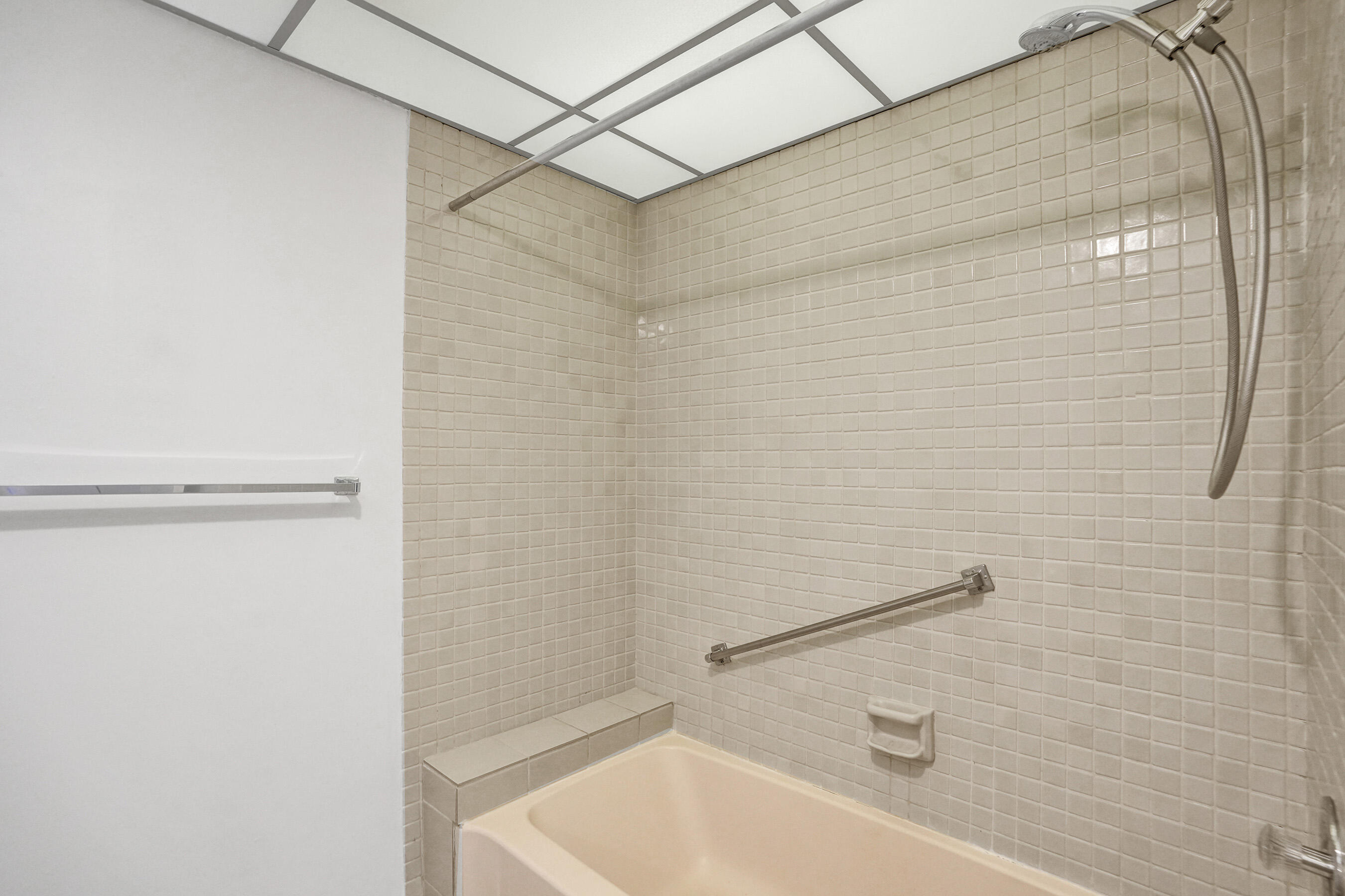 ASHMONT CONDOMINIUM E - Residential