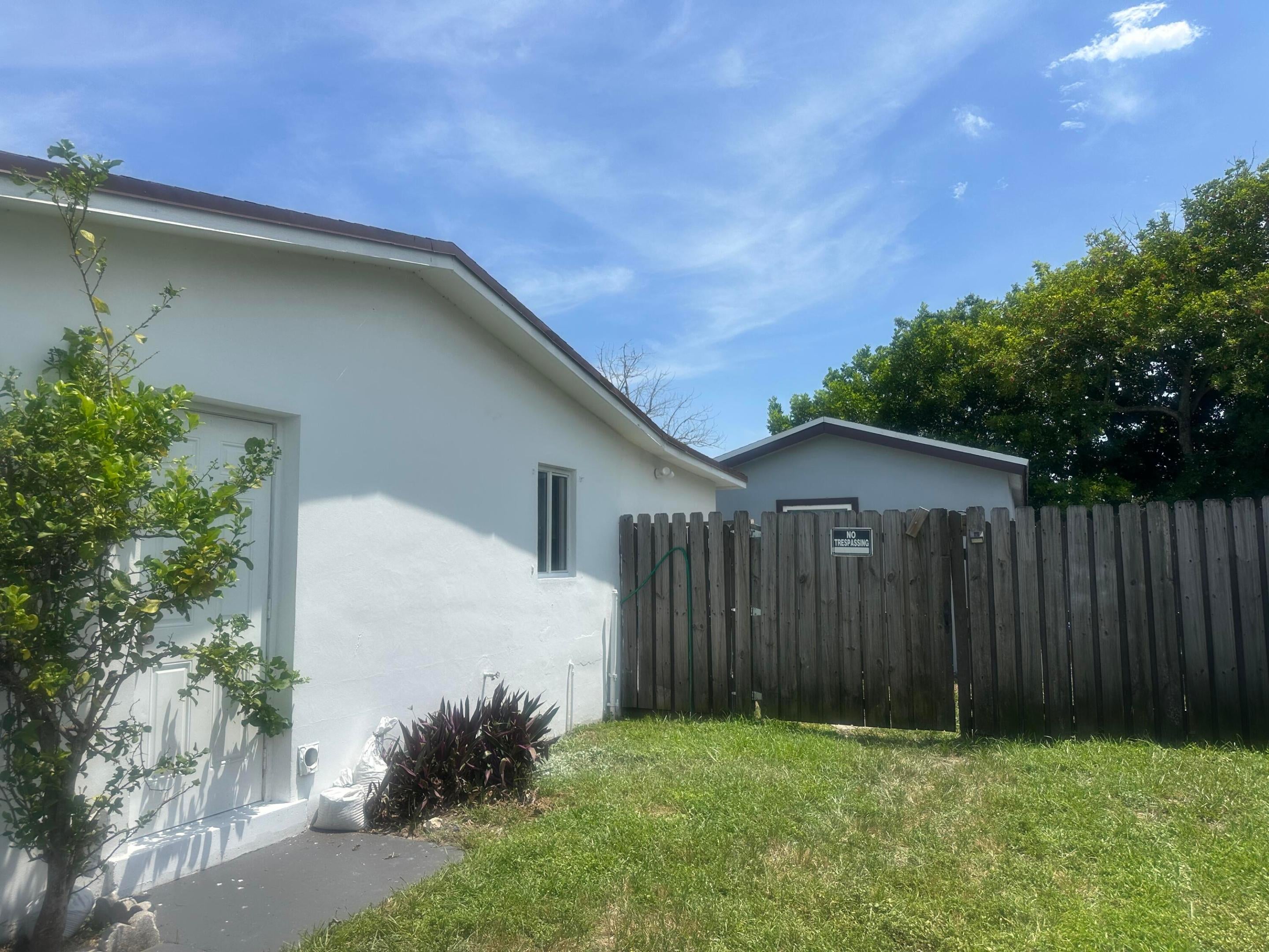 1320 NW 19TH Street