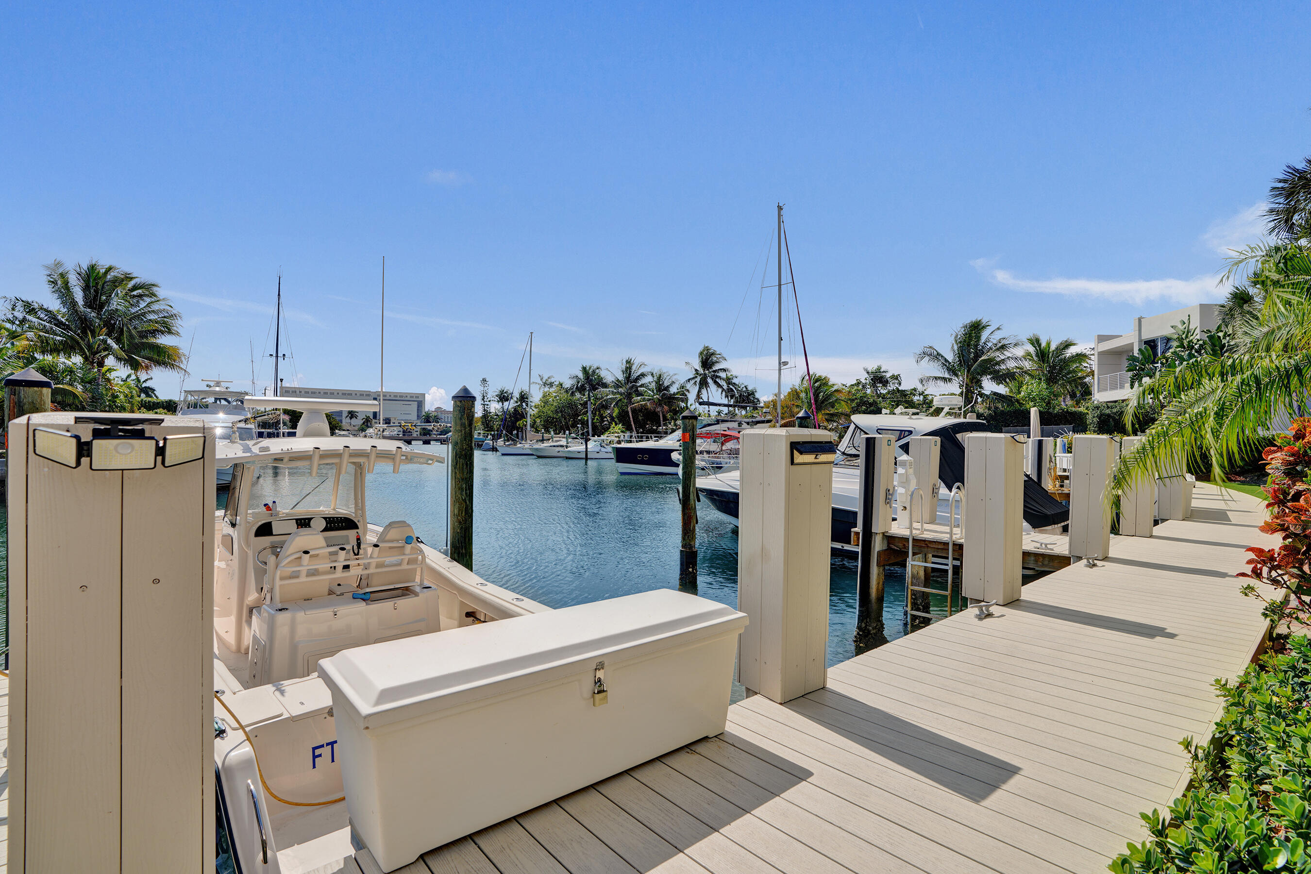 HEMINGWAY LANDINGS CONDO - Residential