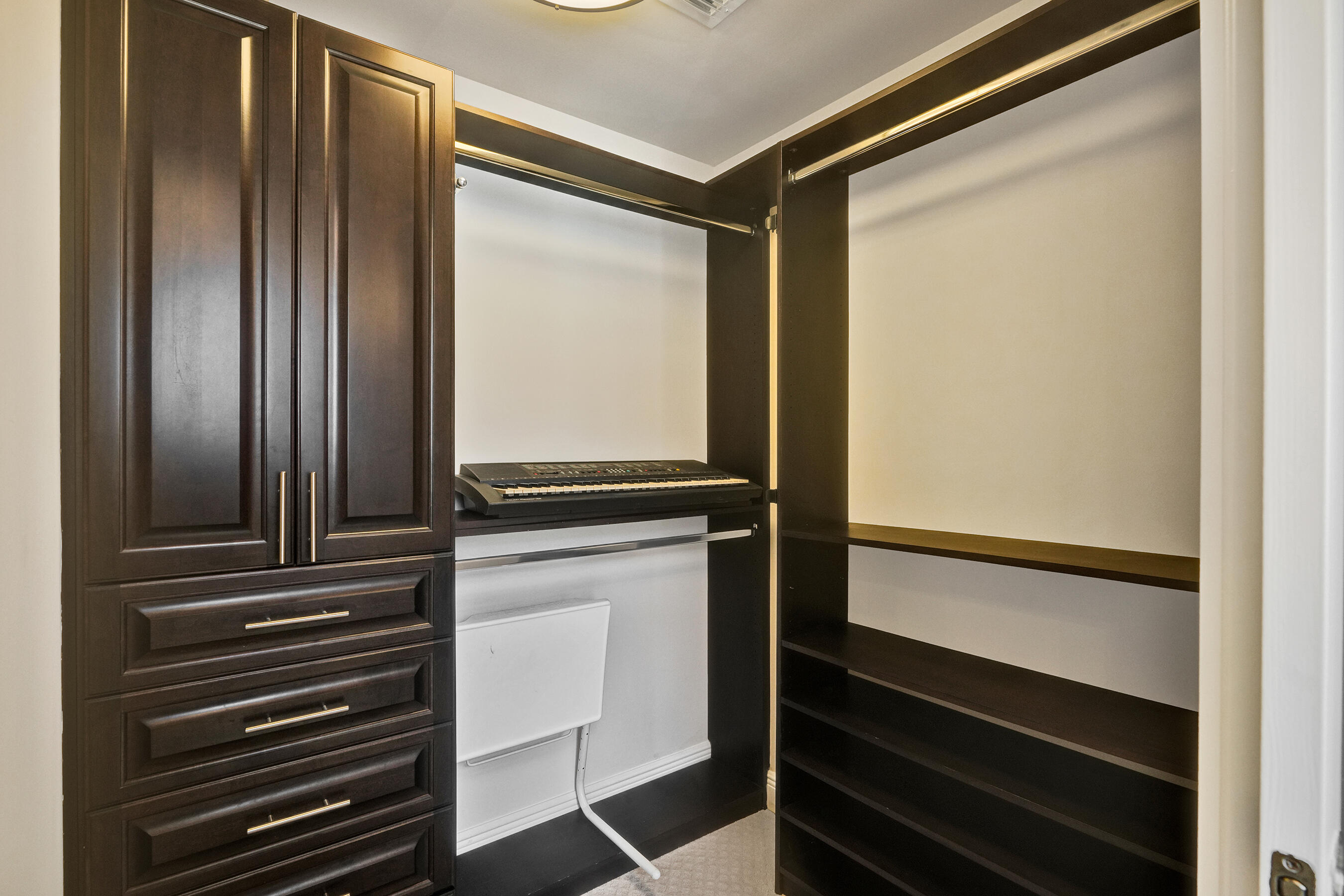 HEMINGWAY LANDINGS CONDO - Residential