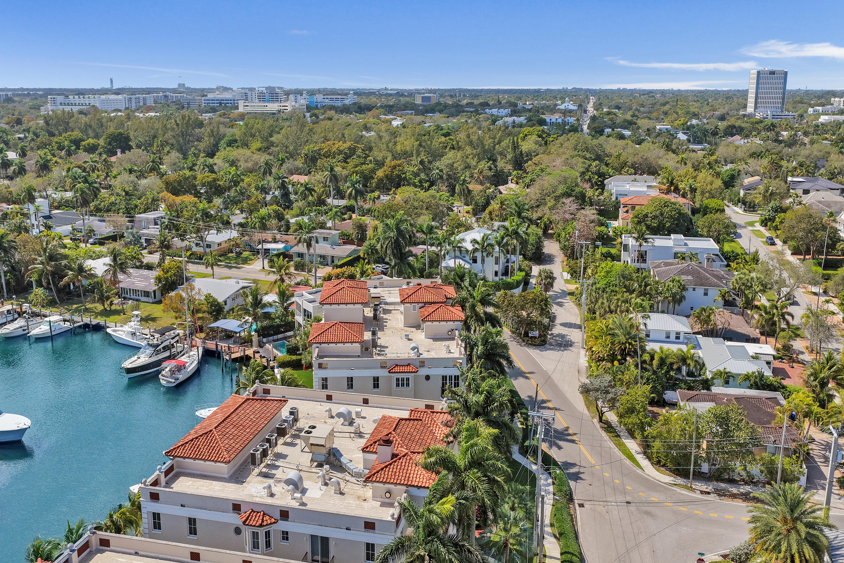 HEMINGWAY LANDINGS CONDO - Residential