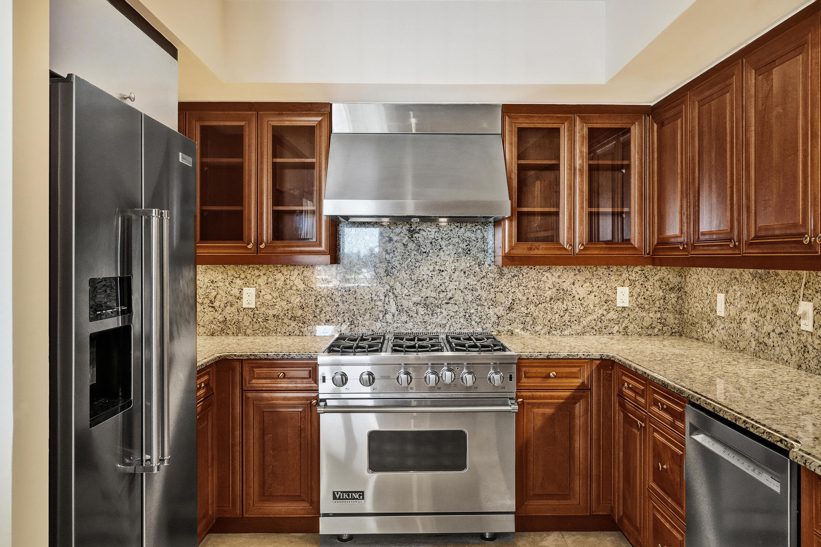 HEMINGWAY LANDINGS CONDO - Residential