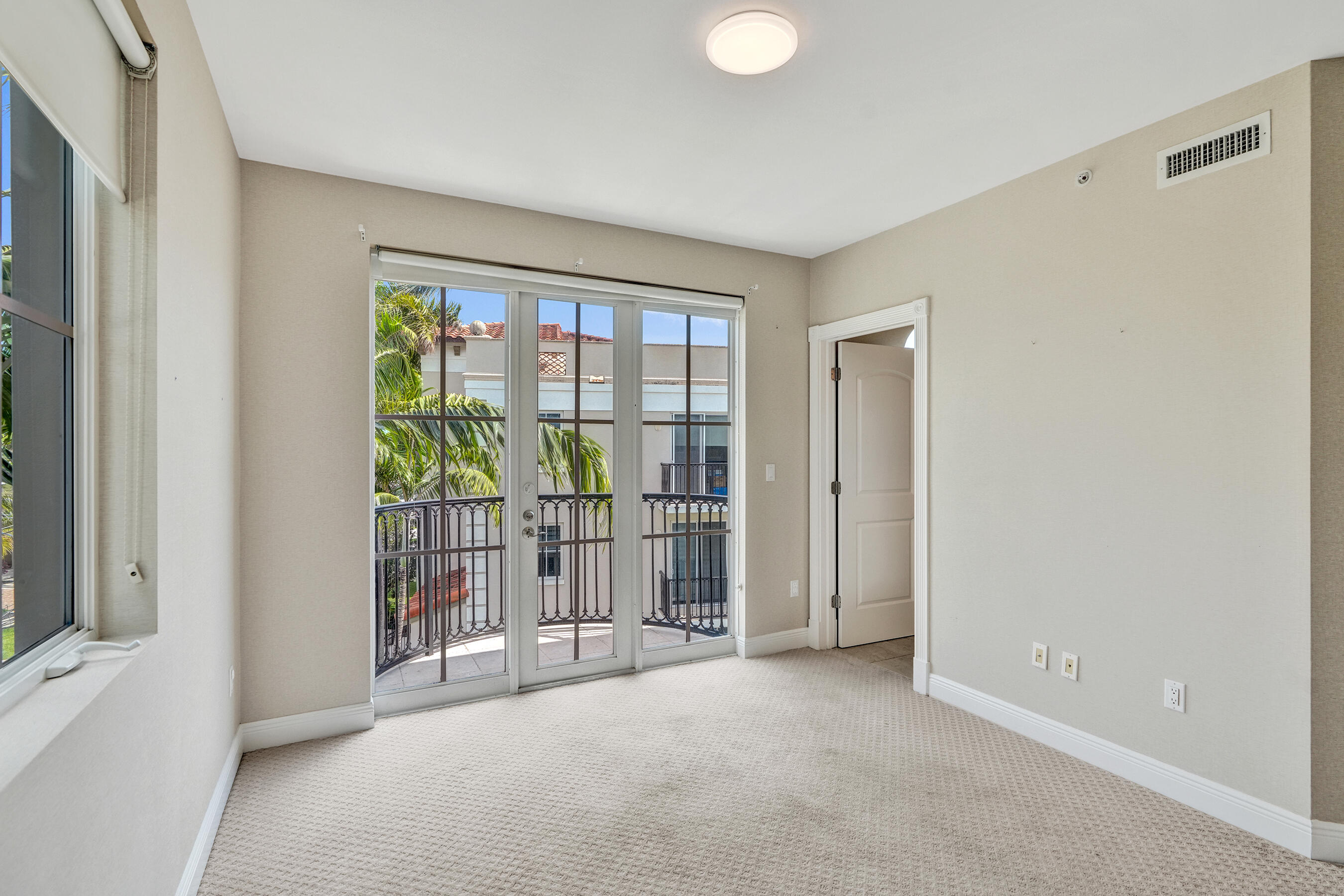 HEMINGWAY LANDINGS CONDO - Residential