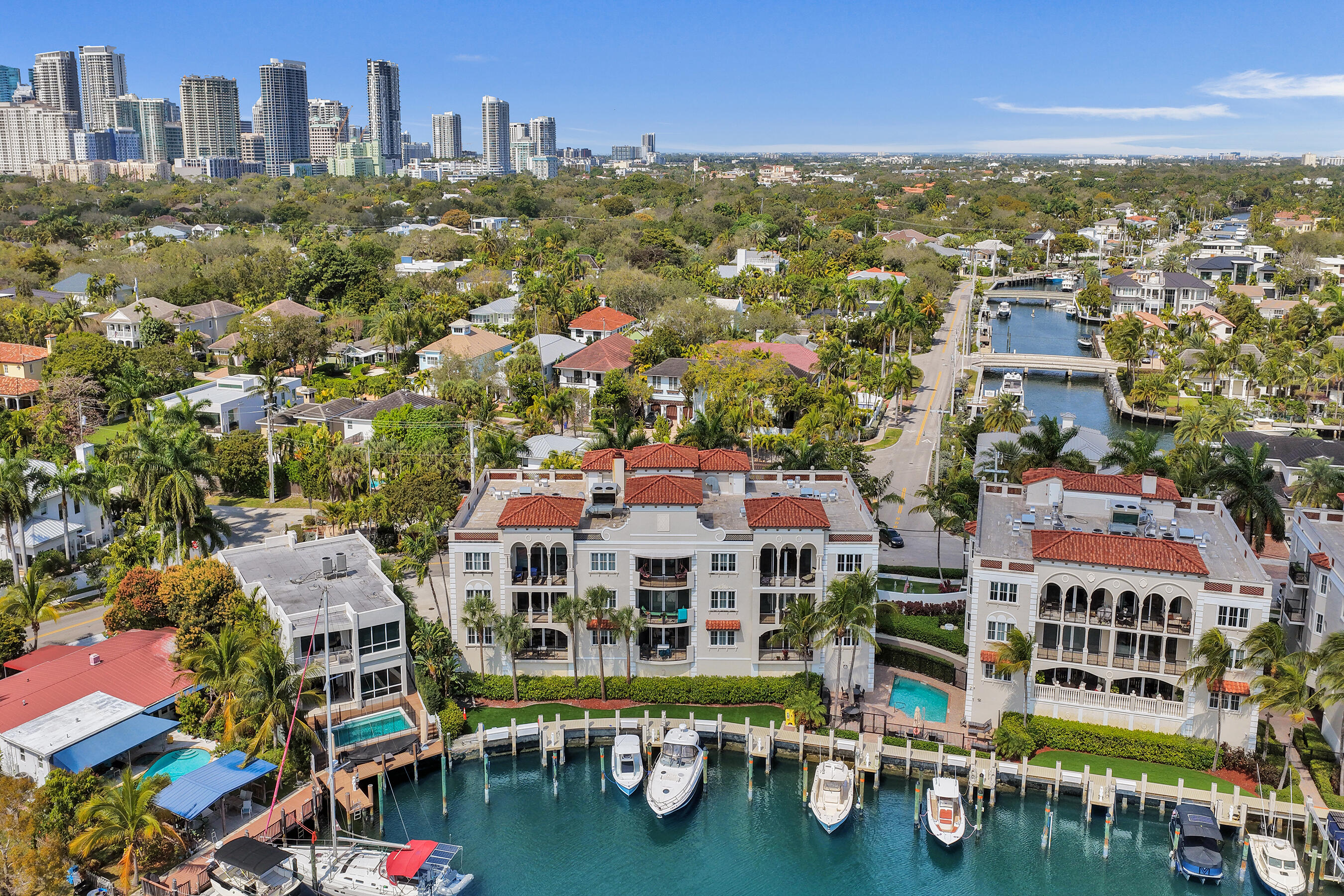 HEMINGWAY LANDINGS CONDO - Residential