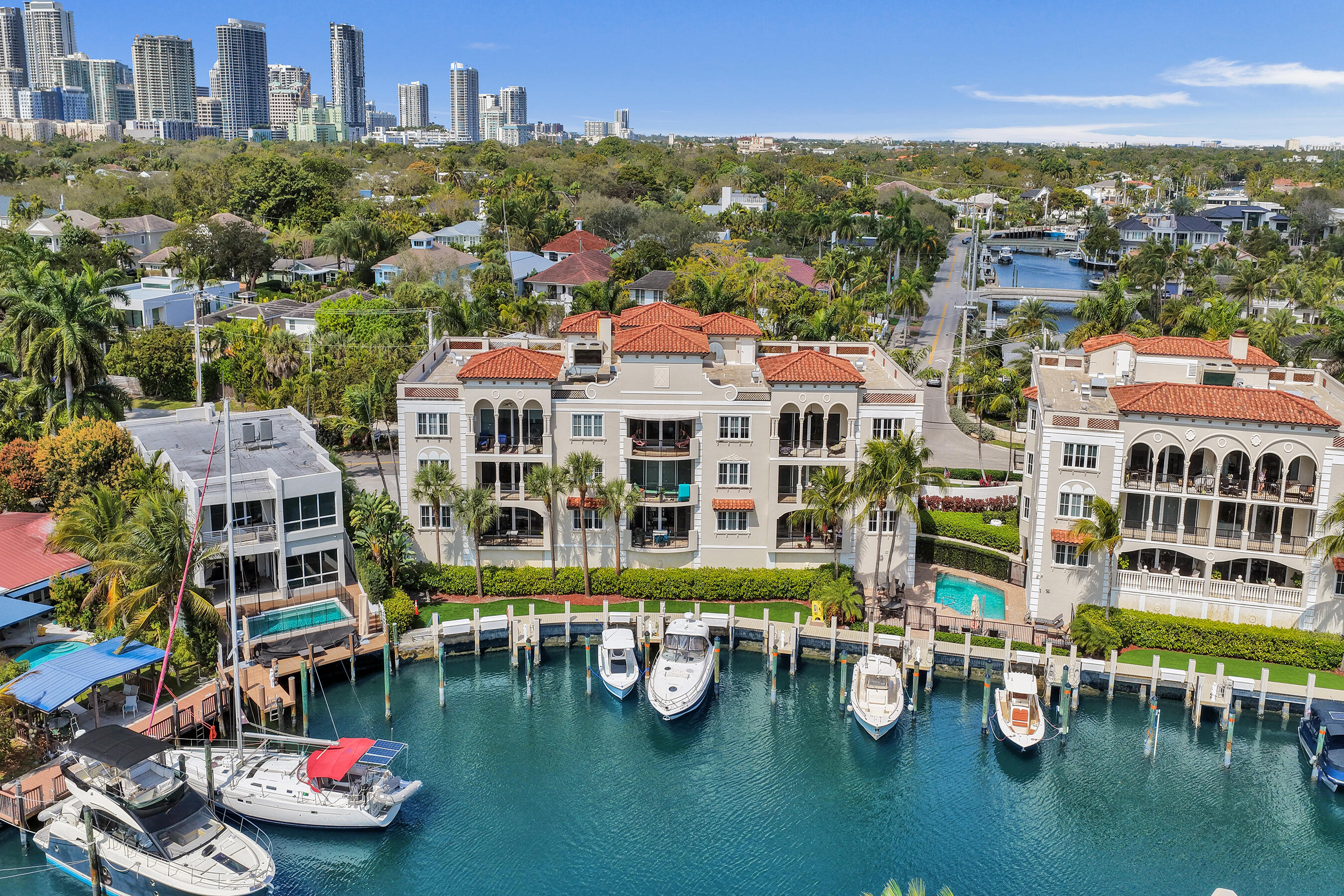 HEMINGWAY LANDINGS CONDO - Residential