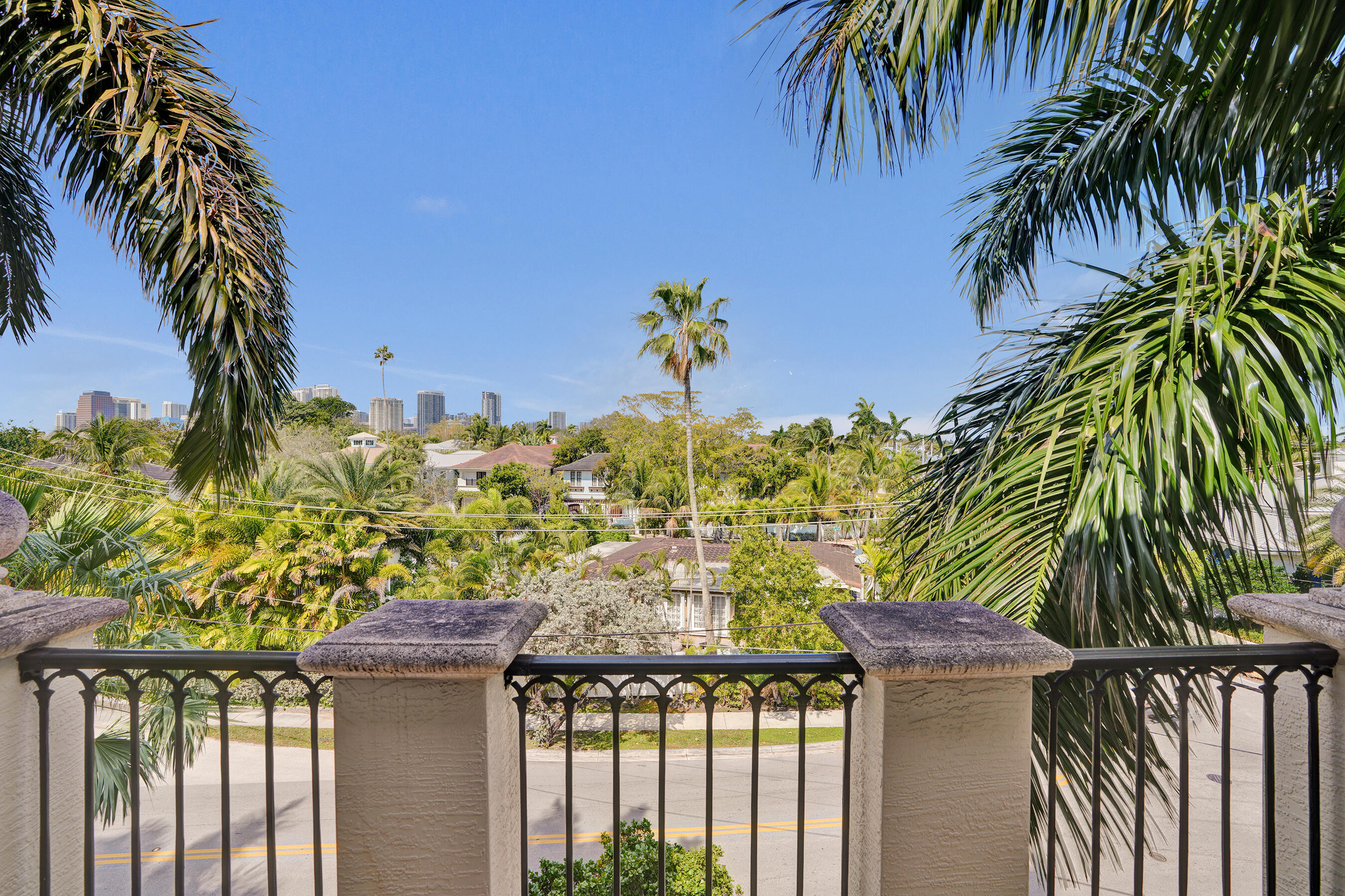 HEMINGWAY LANDINGS CONDO - Residential