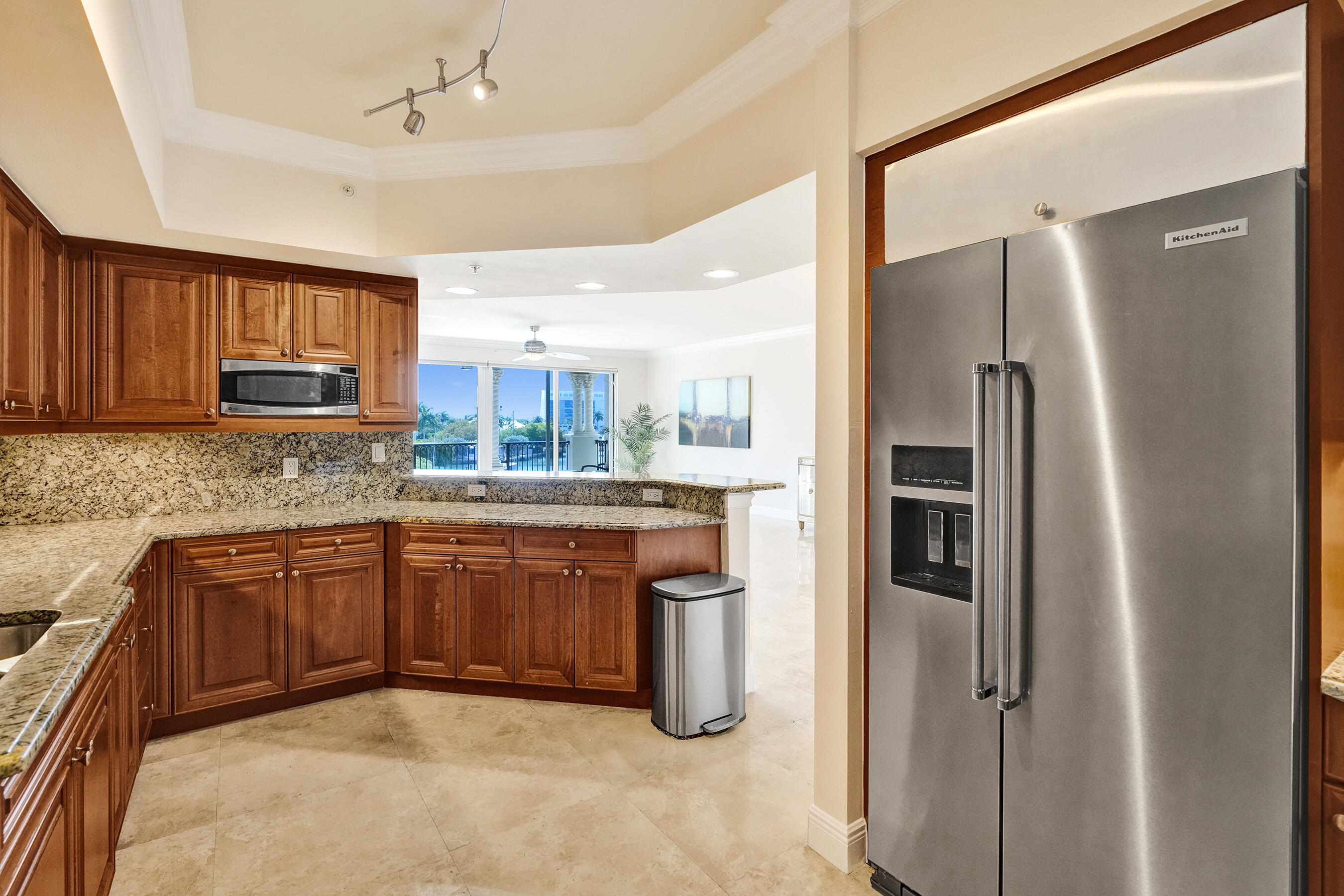 HEMINGWAY LANDINGS CONDO - Residential