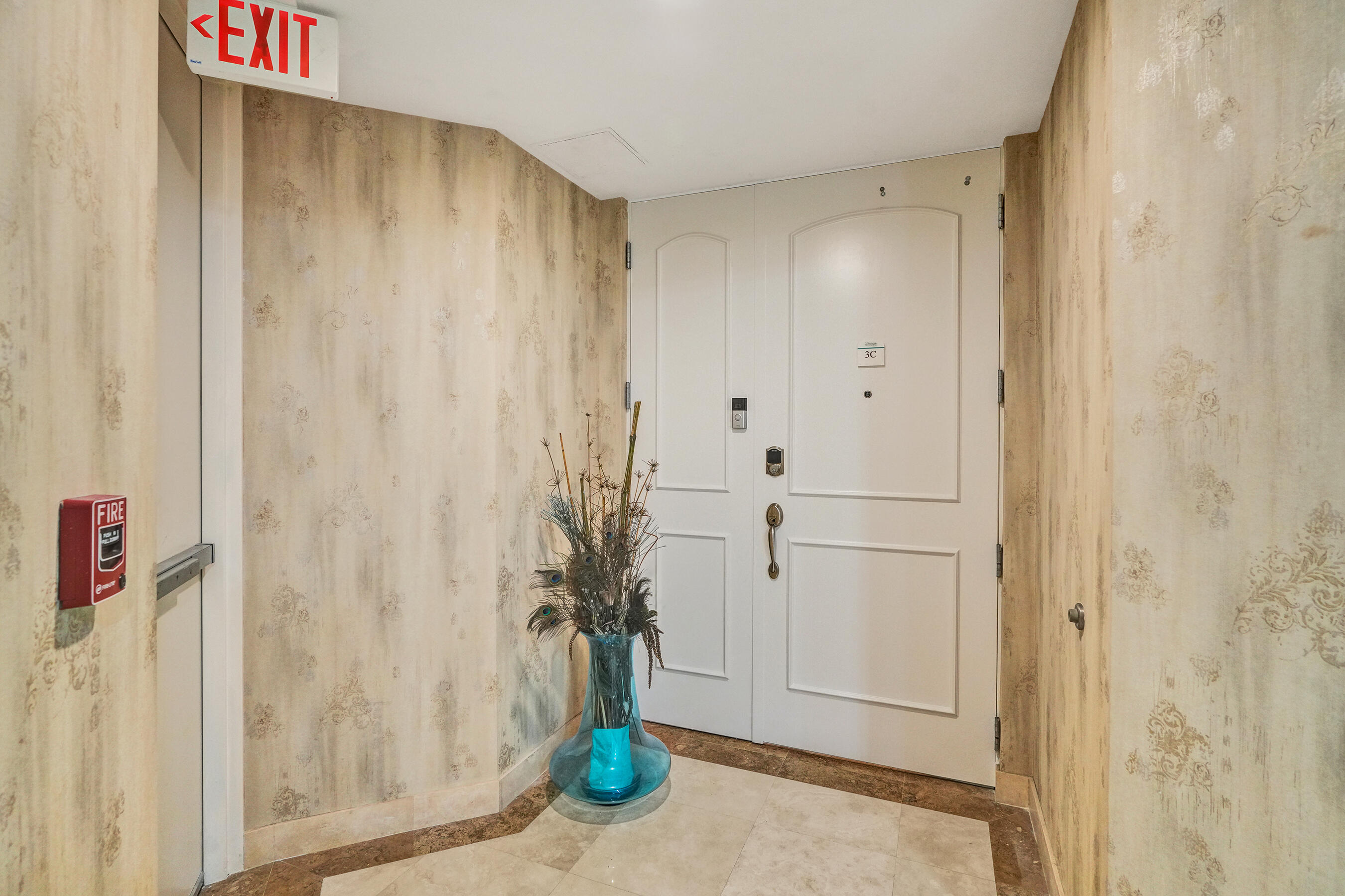 HEMINGWAY LANDINGS CONDO - Residential