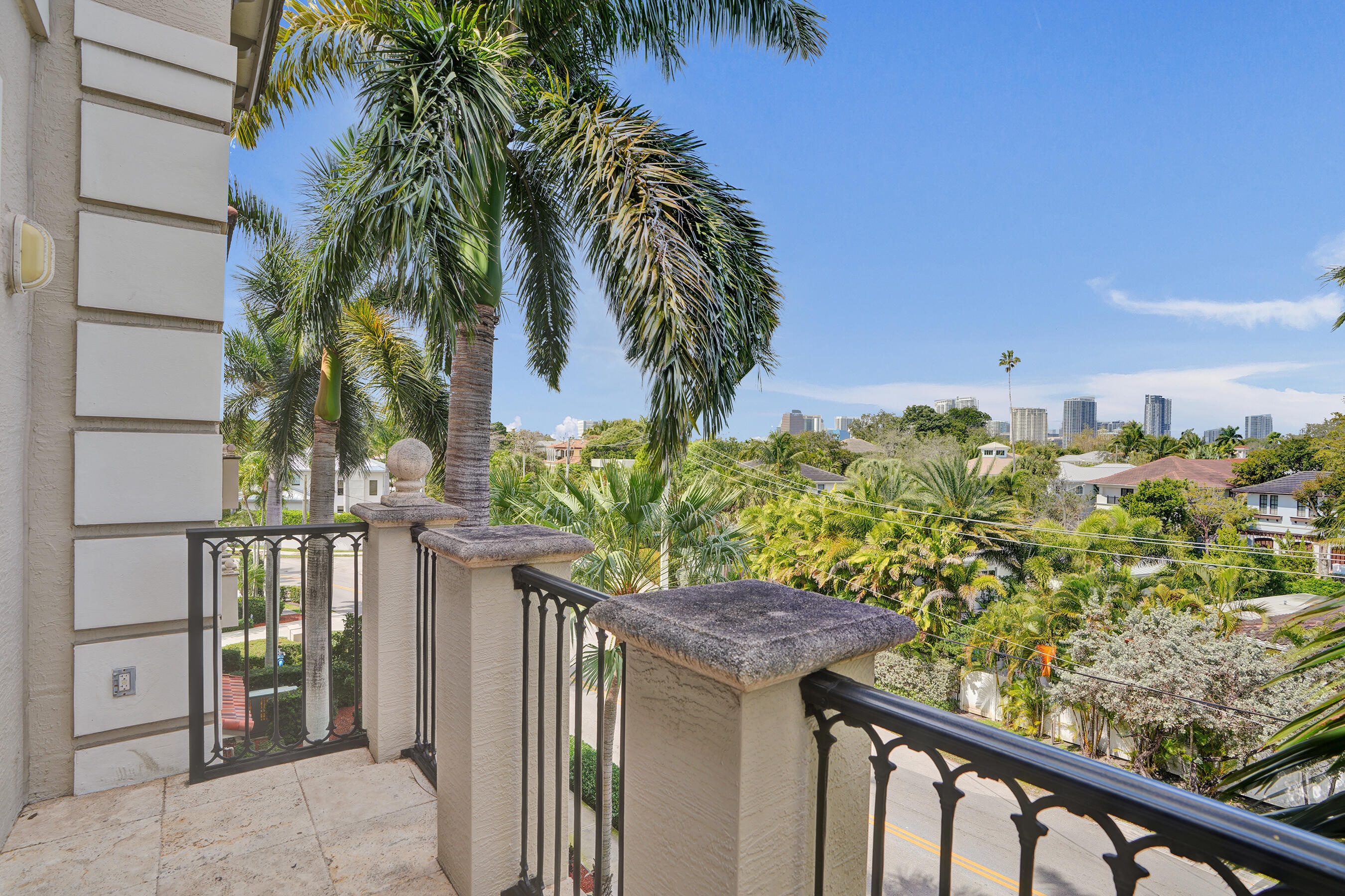 HEMINGWAY LANDINGS CONDO - Residential