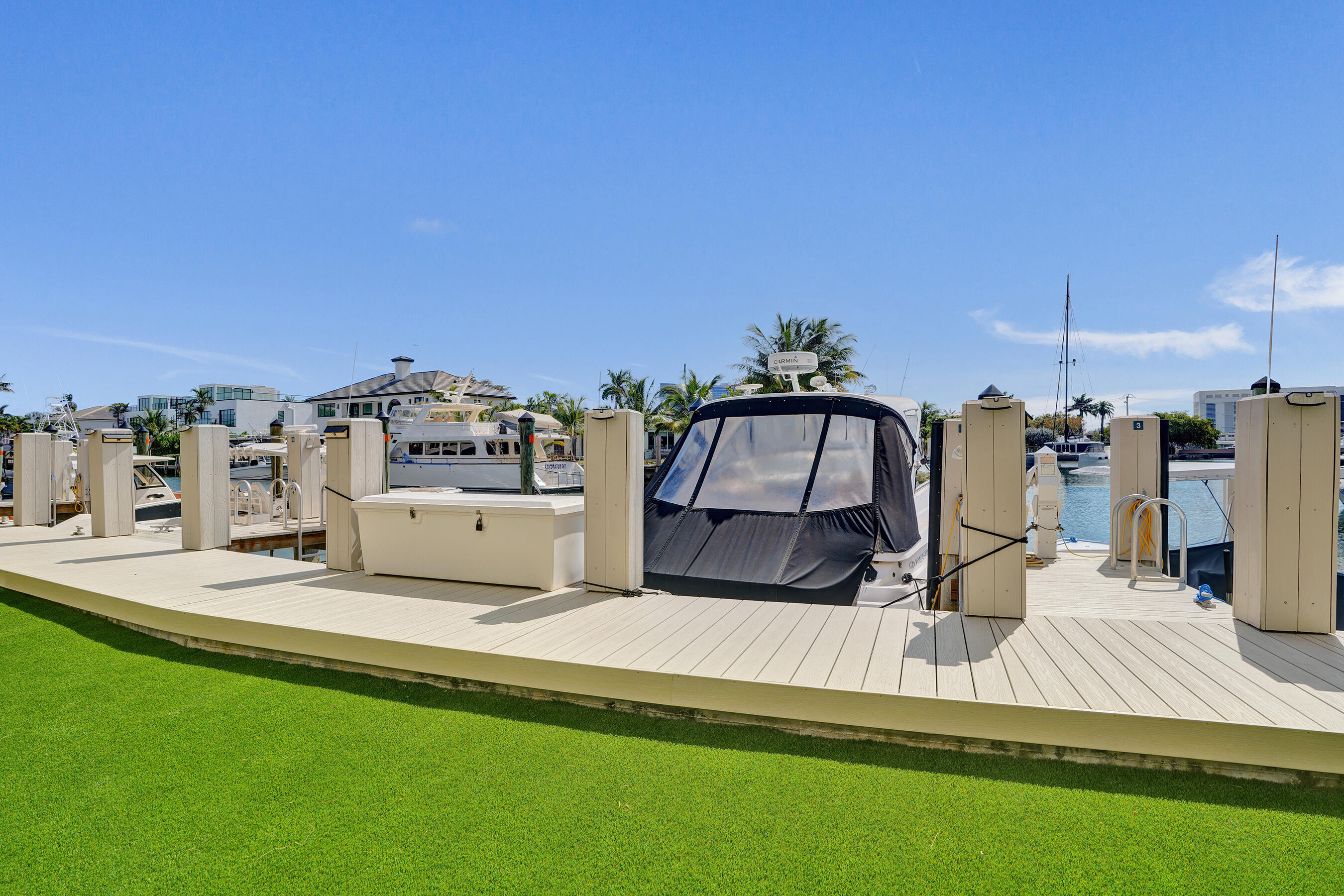 HEMINGWAY LANDINGS CONDO - Residential