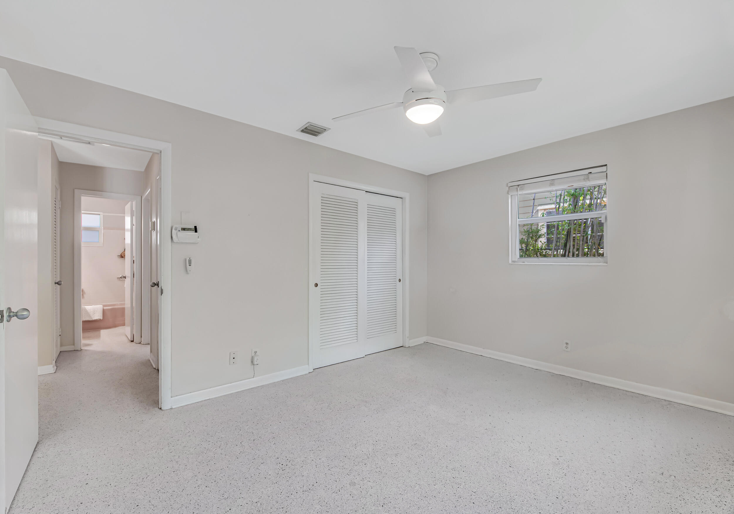 NORTH LAKE WORTH - Residential