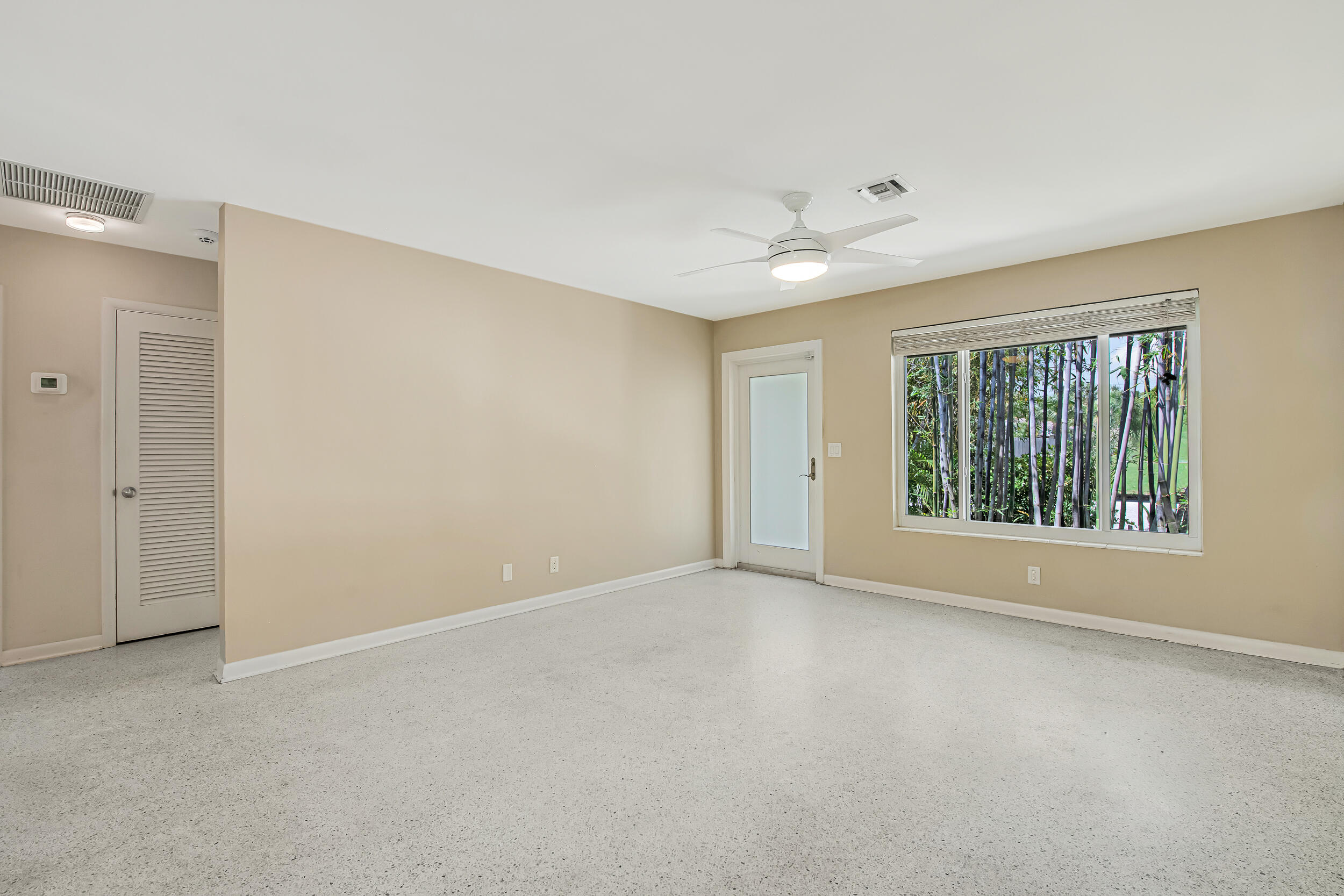 NORTH LAKE WORTH - Residential