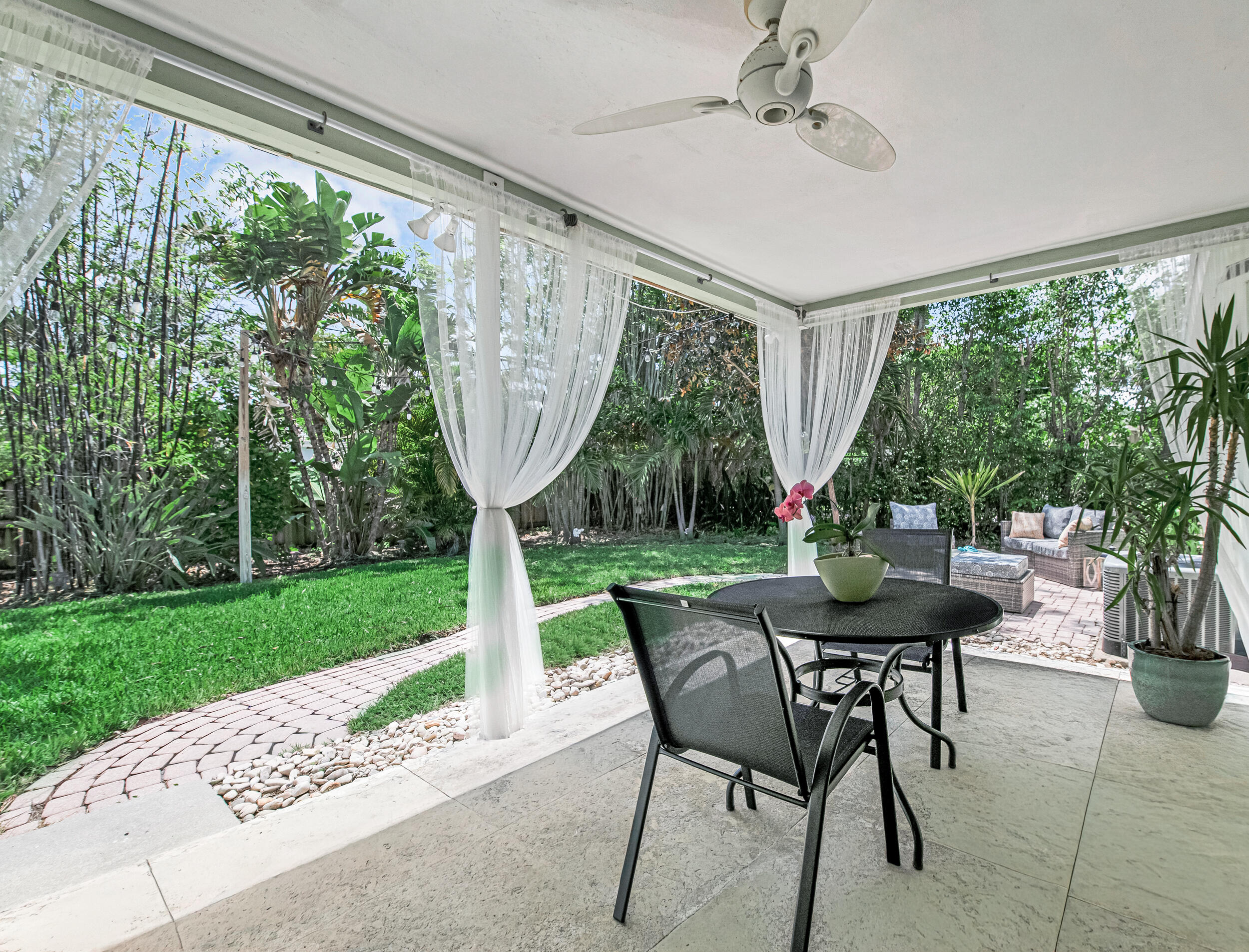 NORTH LAKE WORTH - Residential