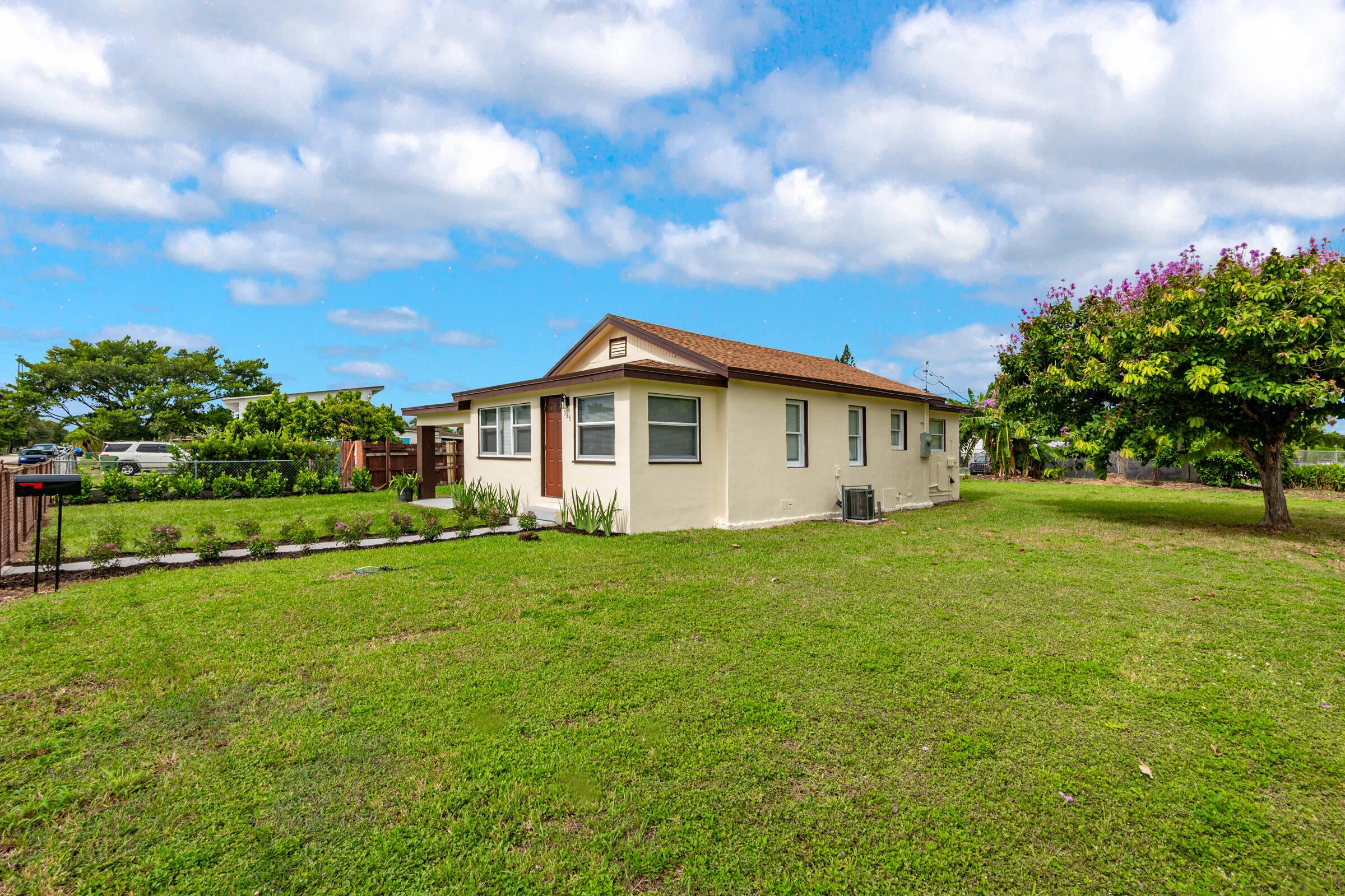 546 NW 5th Avenue