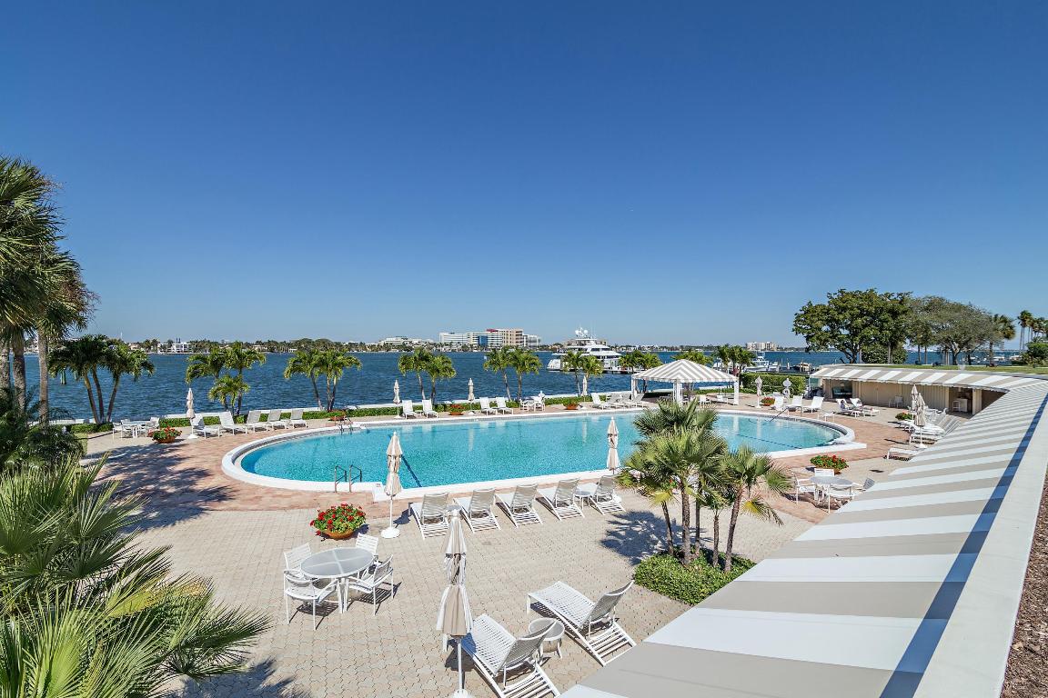 PALM BEACH BILTMORE COND DECL FILED 7-9-80 - Residential