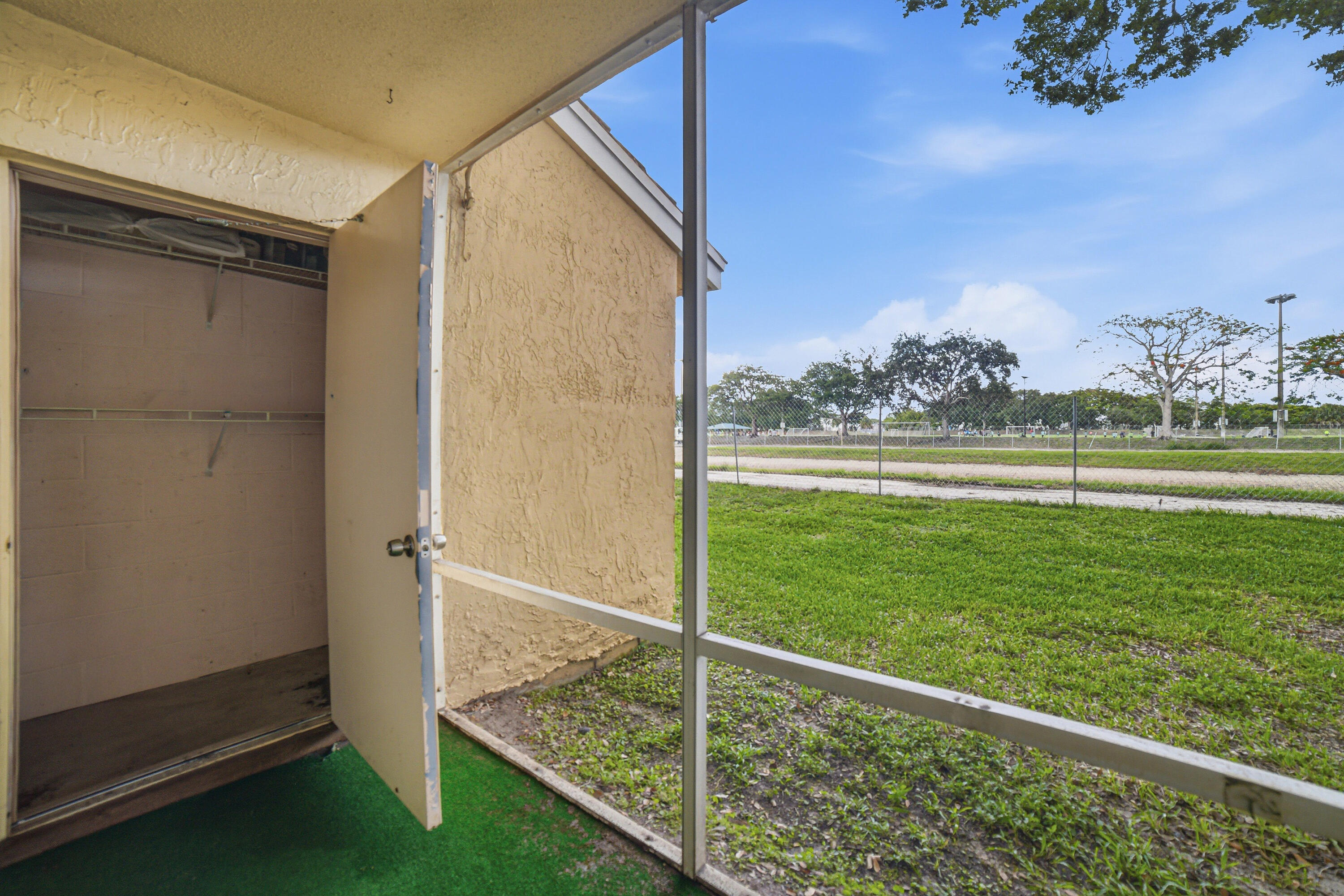 NAPOLI GARDENS AT CORAL SPRINGS - Residential Lease