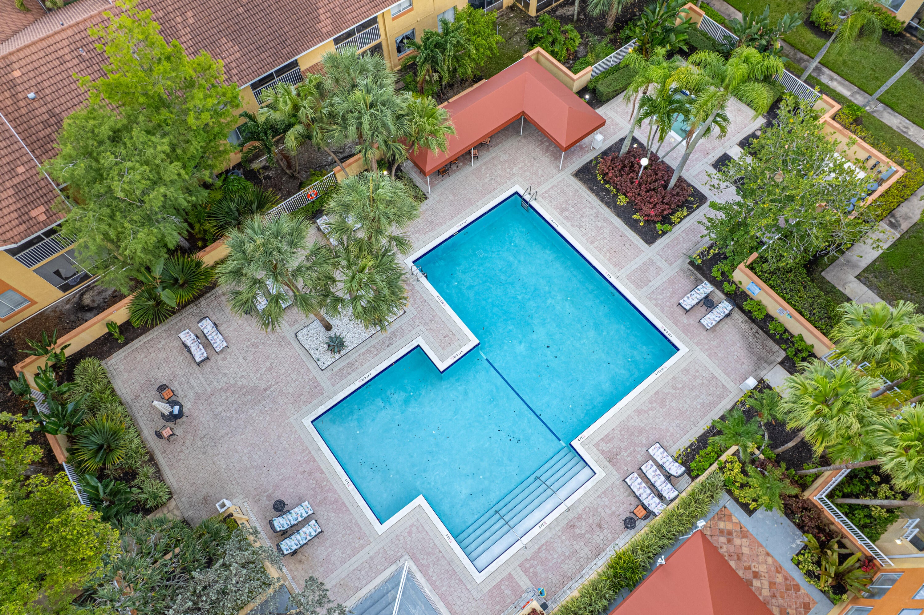 NAPOLI GARDENS AT CORAL SPRINGS - Residential Lease