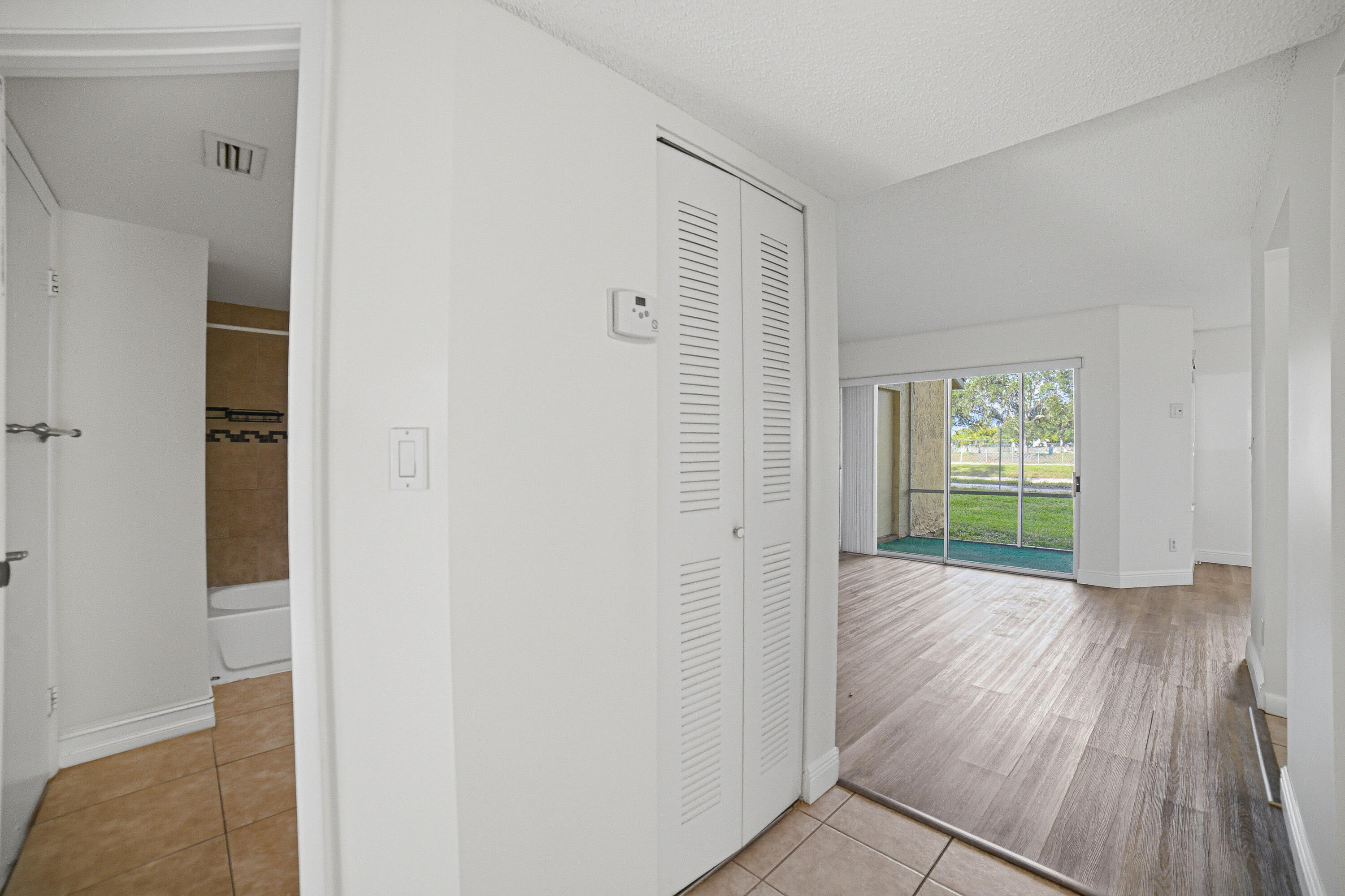 1041 Coral Club Drive 1041