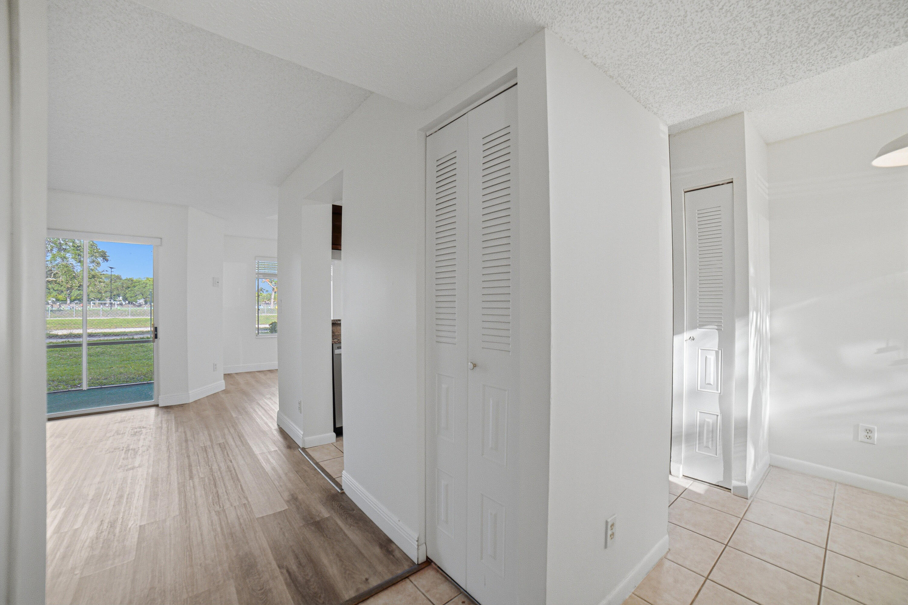 1041 Coral Club Drive 1041
