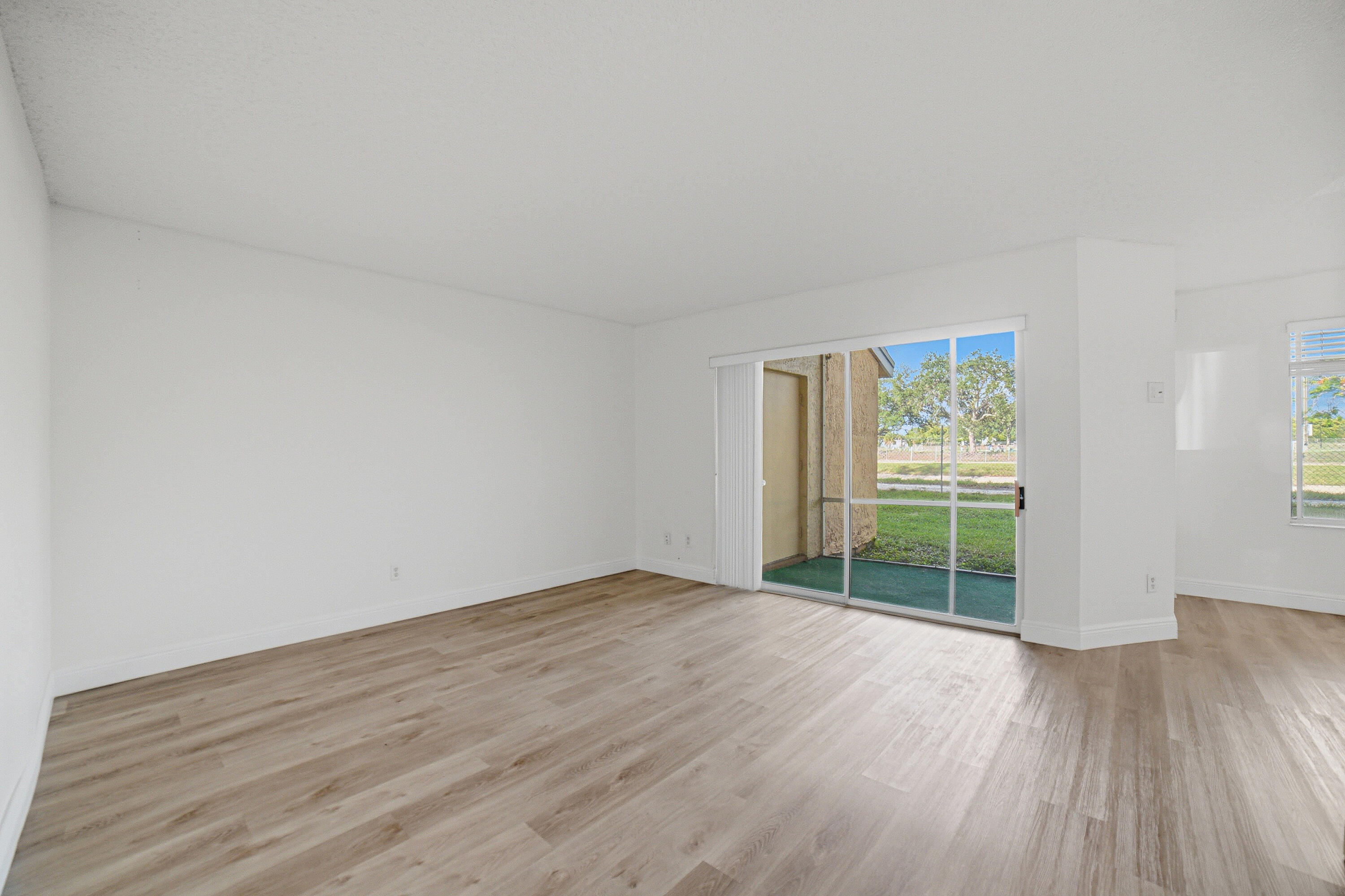 1041 Coral Club Drive 1041