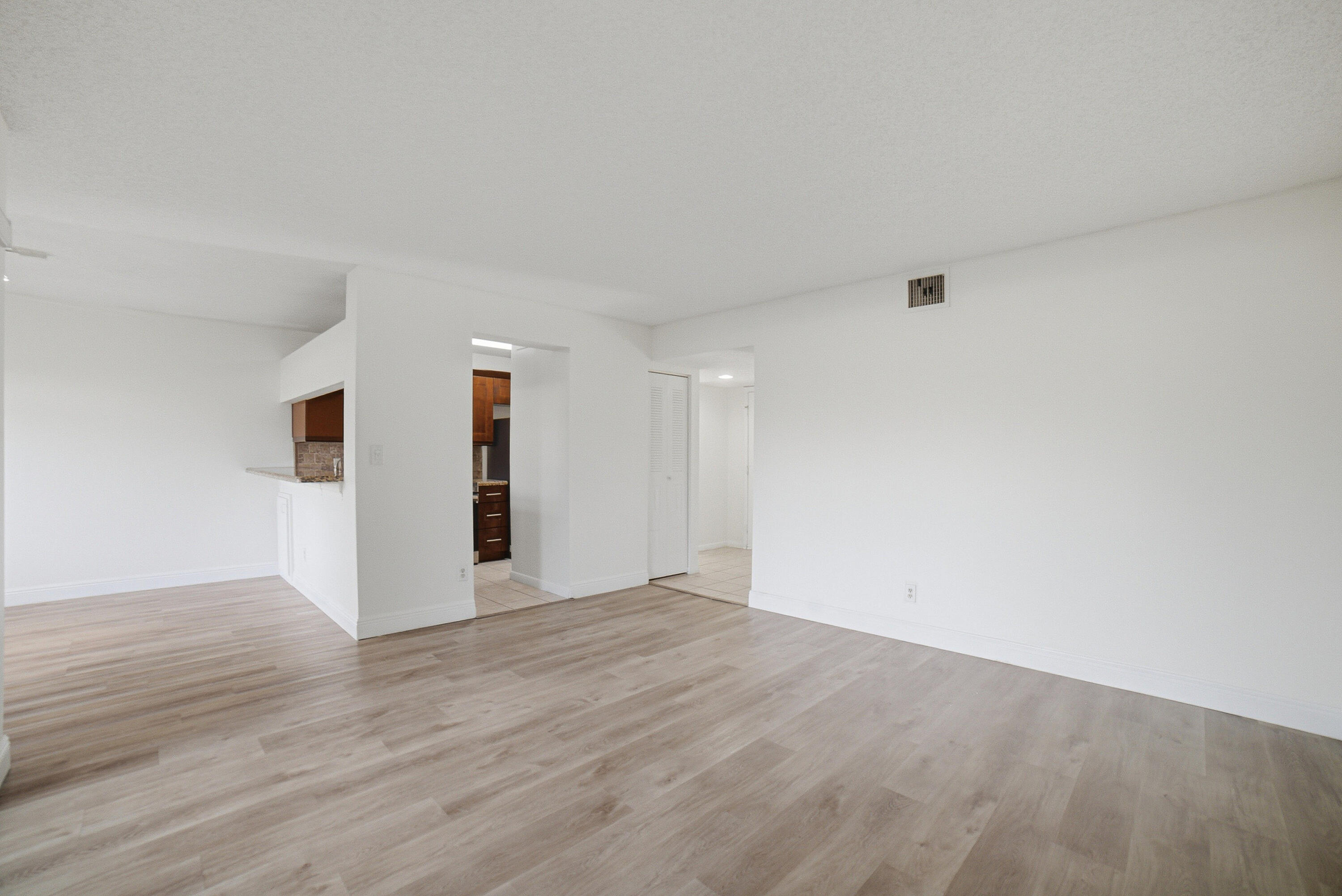 NAPOLI GARDENS AT CORAL SPRINGS - Residential Lease