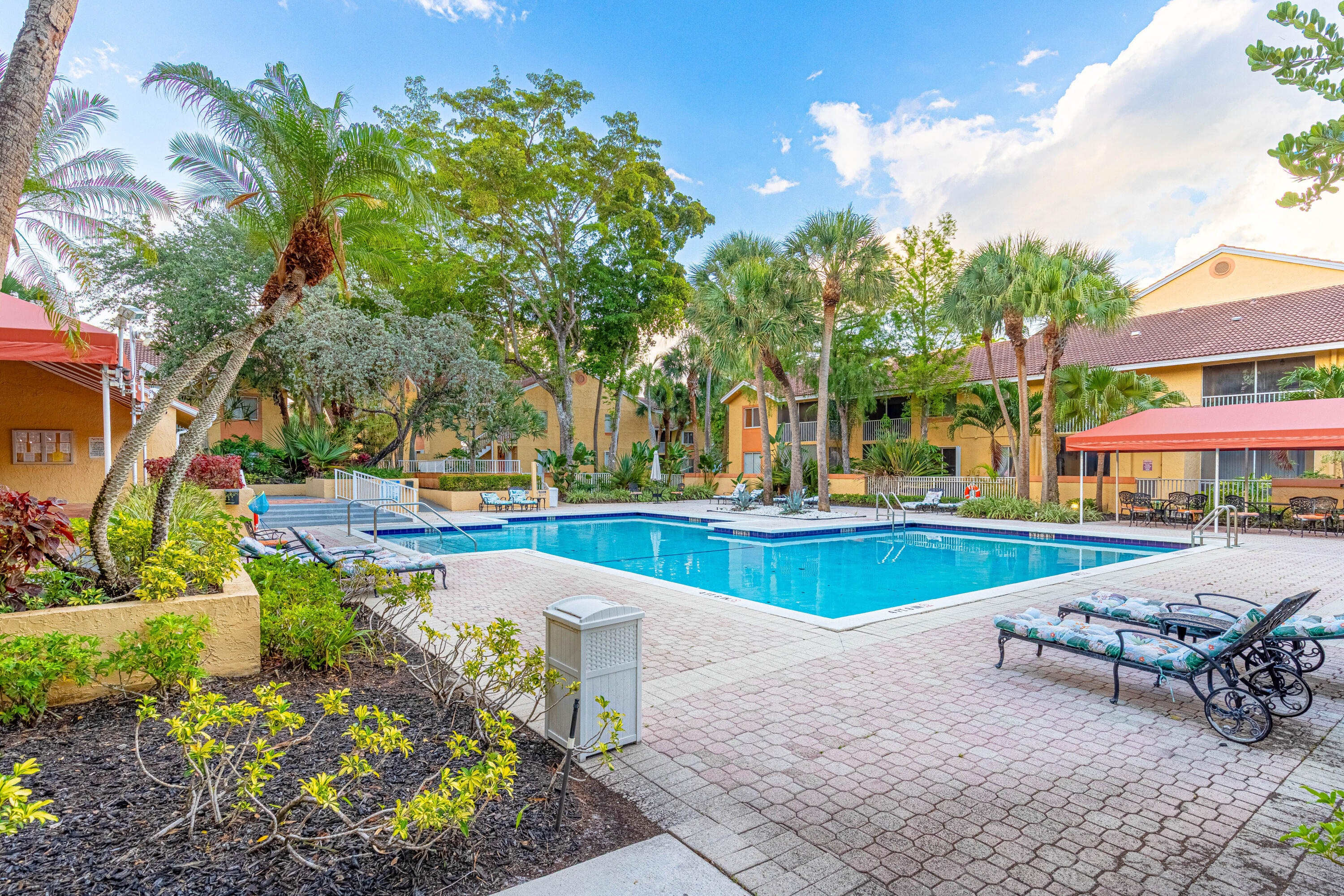 NAPOLI GARDENS AT CORAL SPRINGS - Residential Lease
